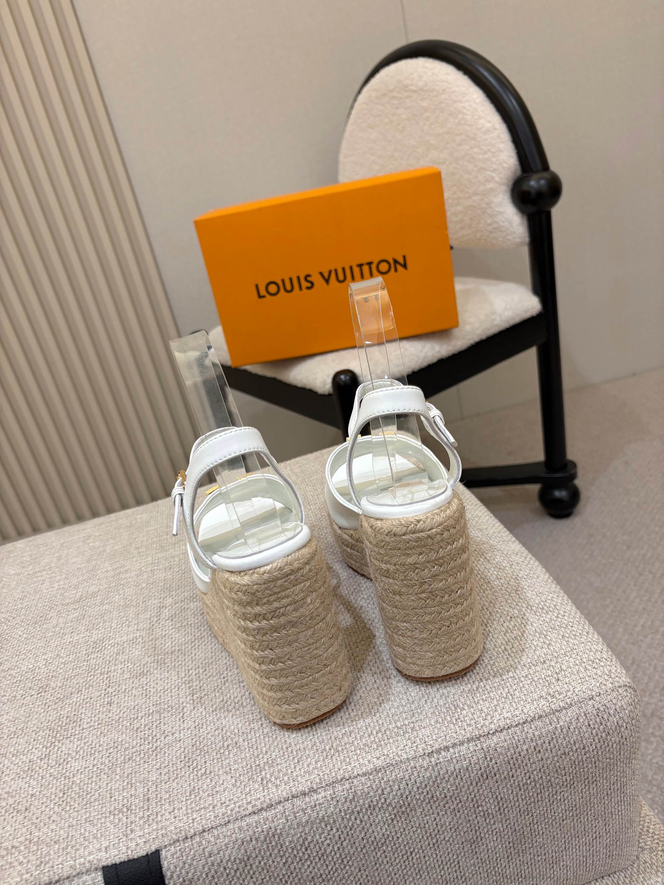 Louis Vuitton Sandals