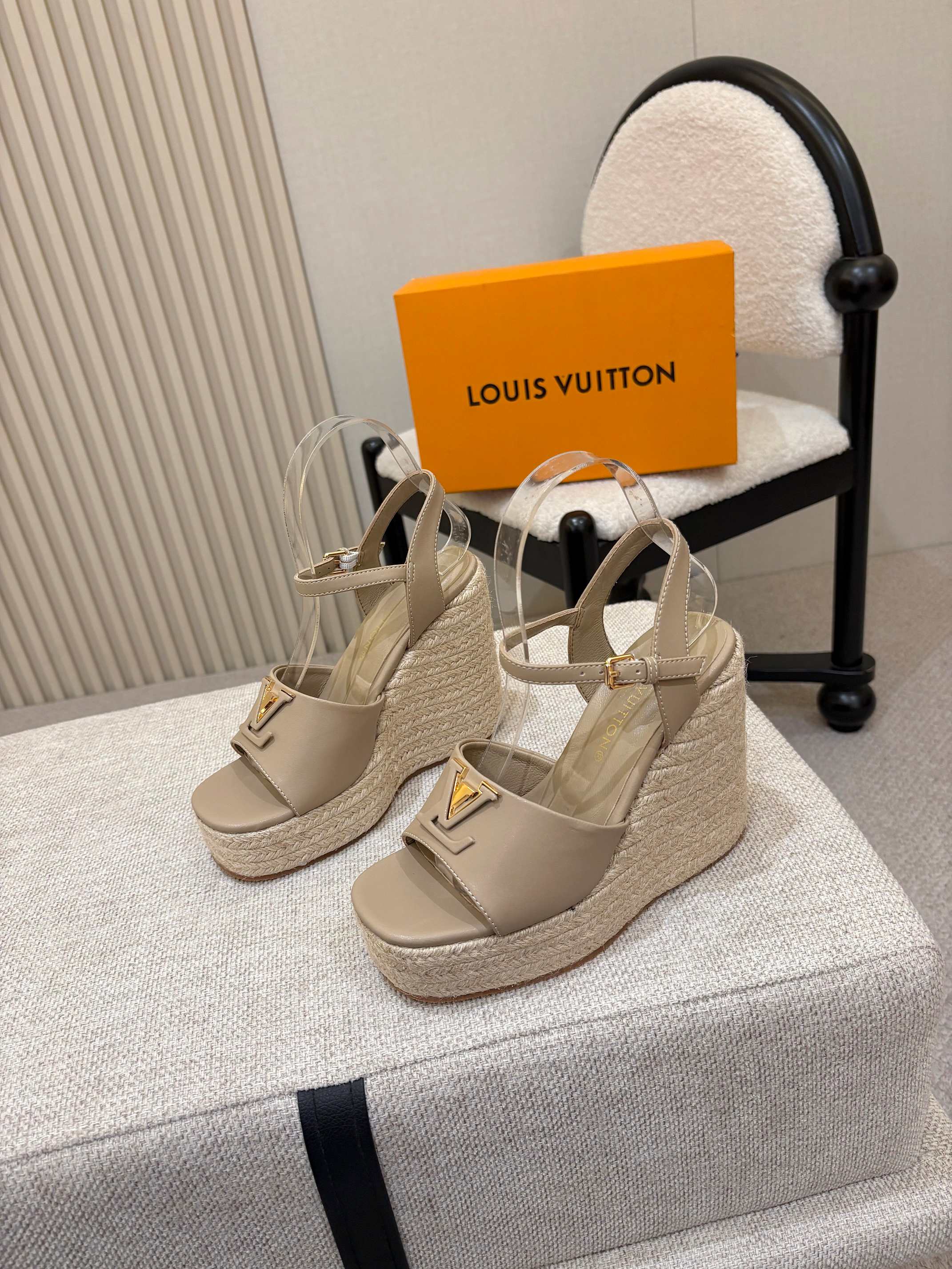 Louis Vuitton Sandals