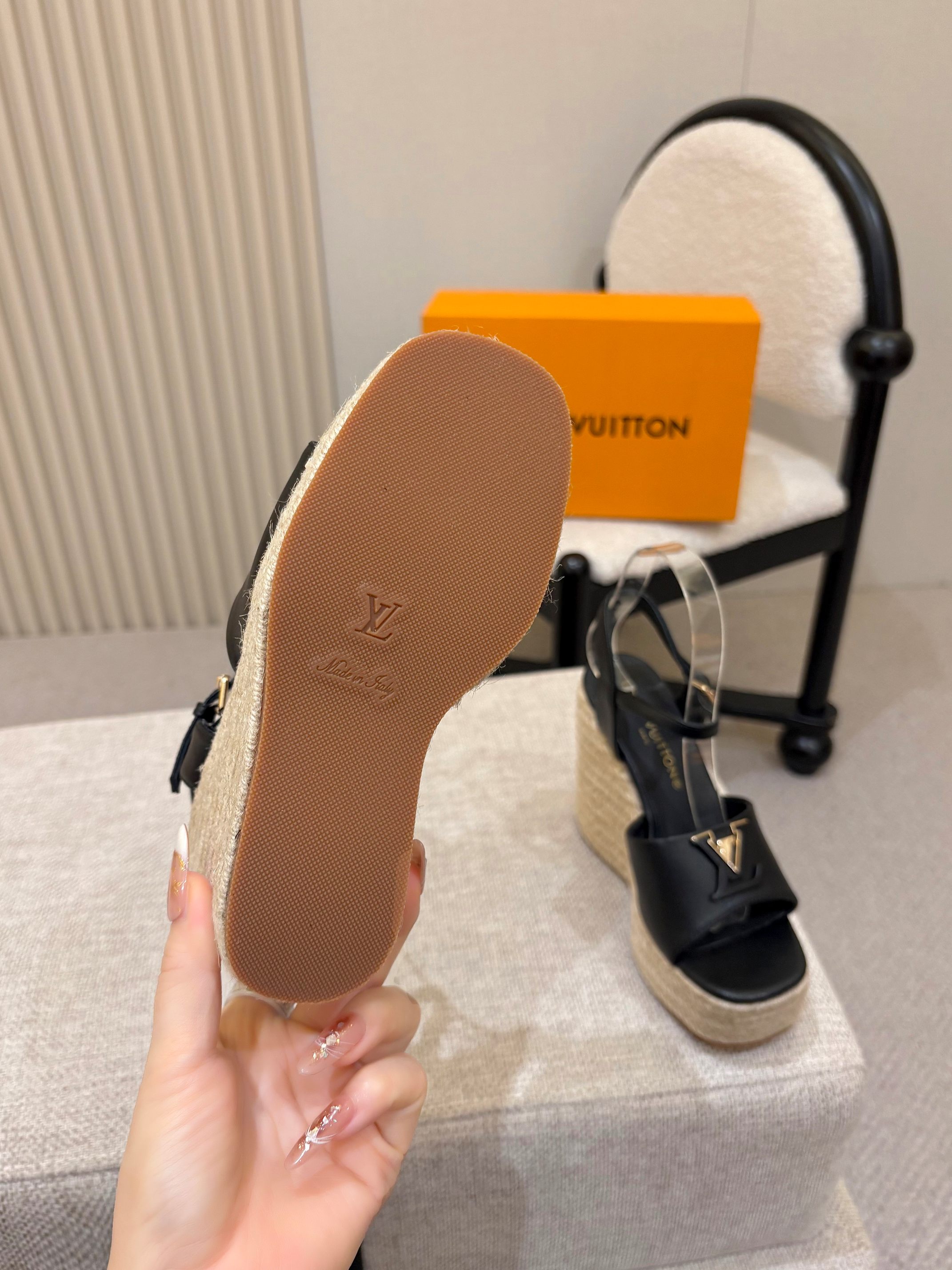 Louis Vuitton Sandals