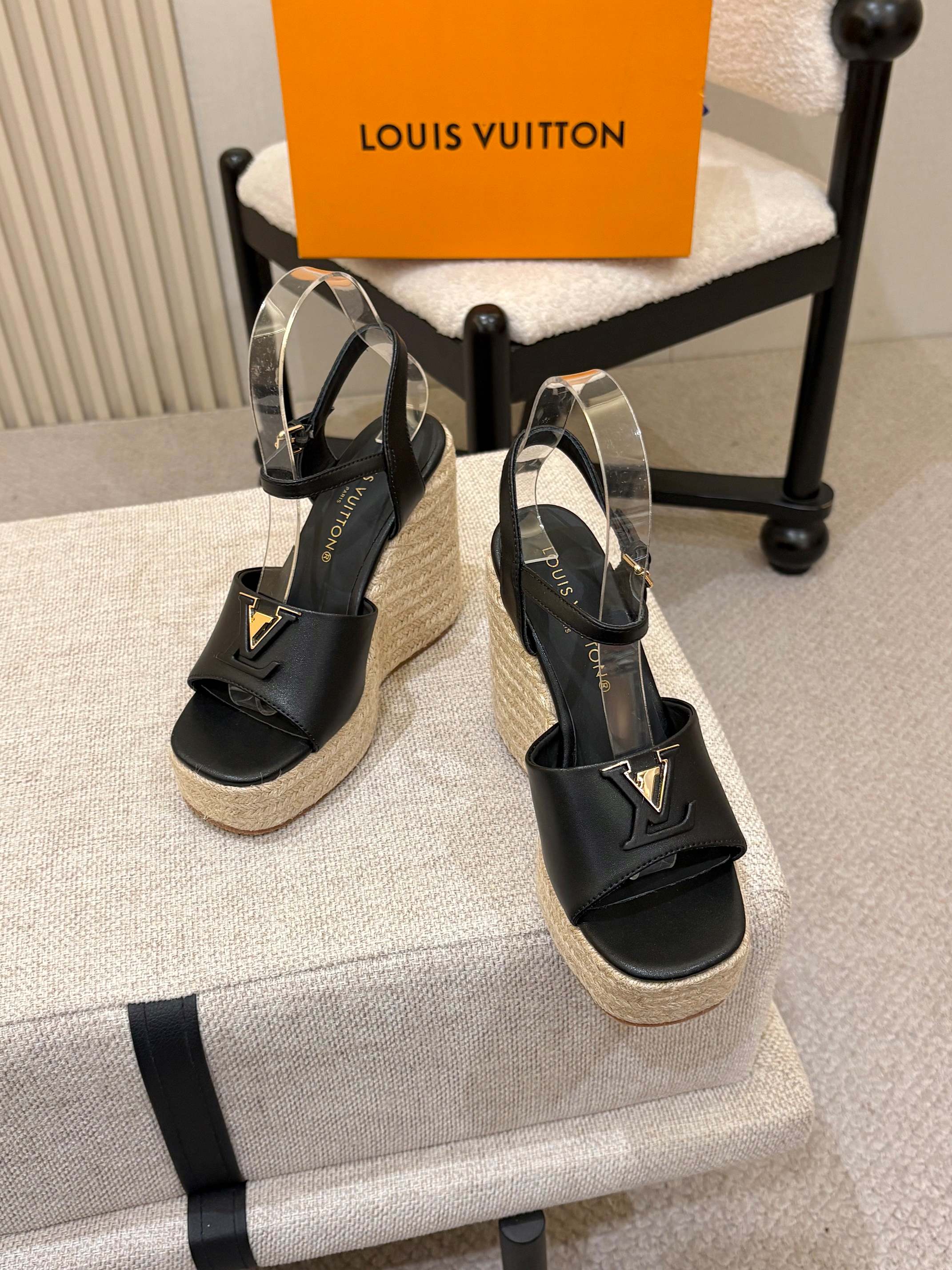Louis Vuitton Sandals