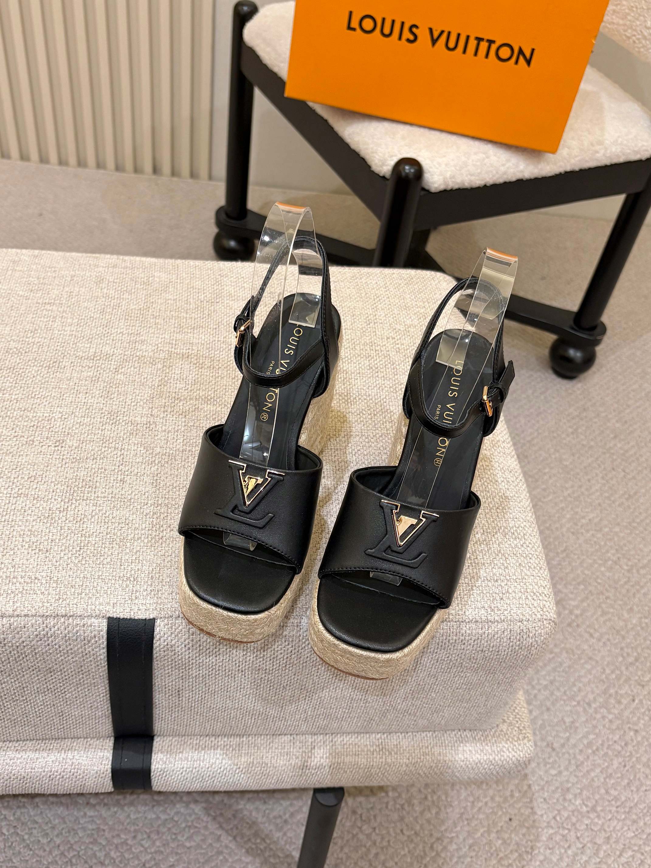 Louis Vuitton Sandals