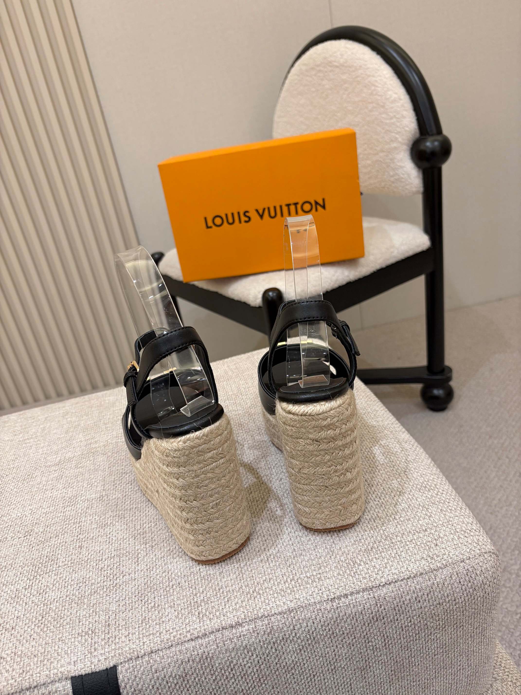 Louis Vuitton Sandals