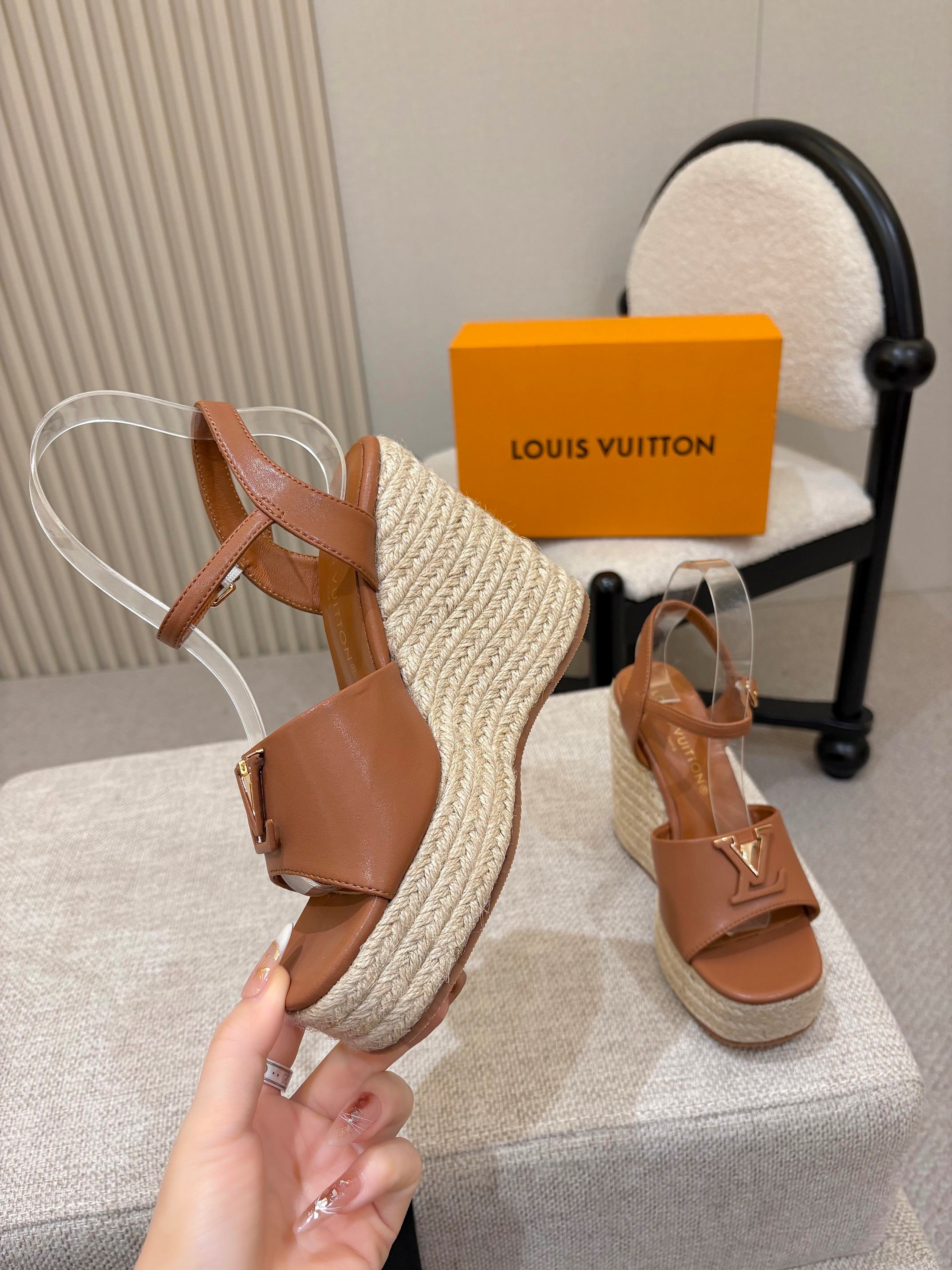 Louis Vuitton Sandals