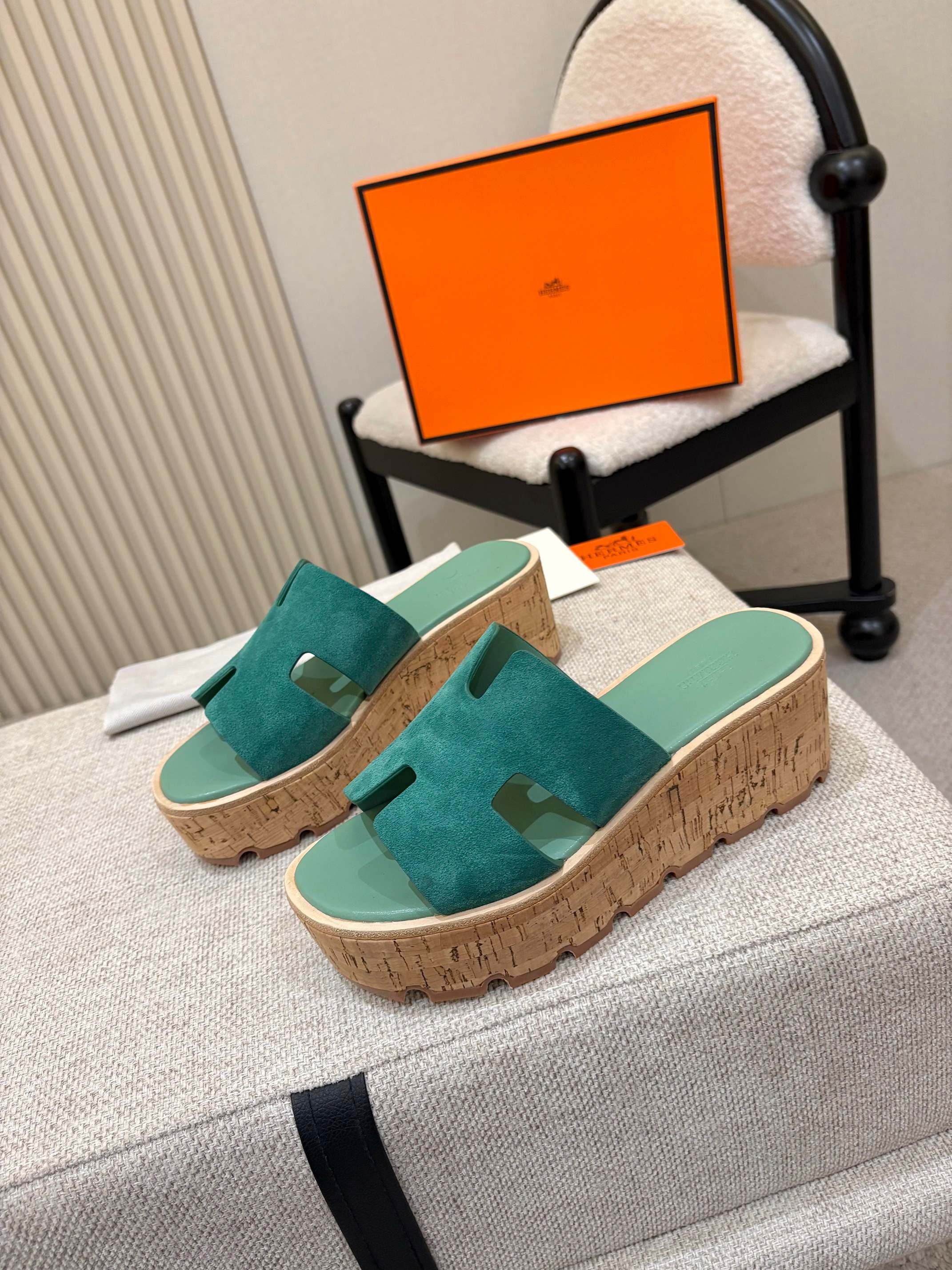 Hermes Slides