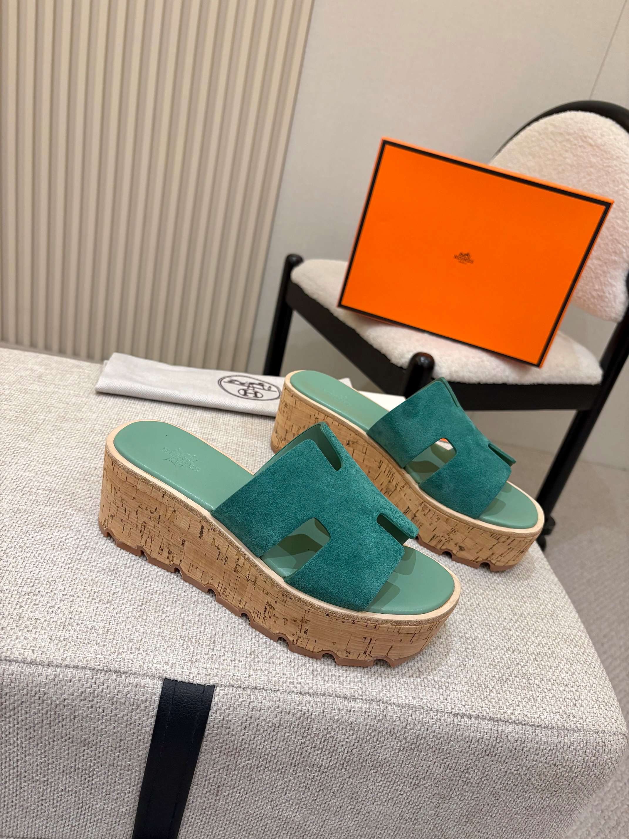 Hermes Slides