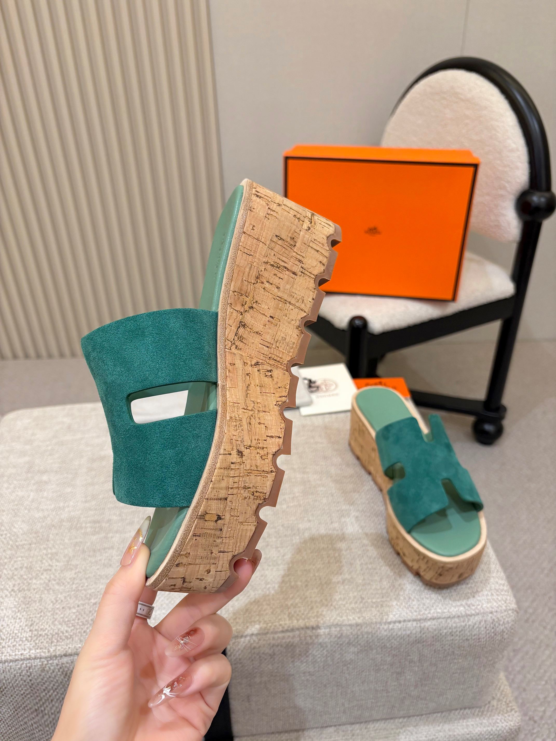 Hermes Slides