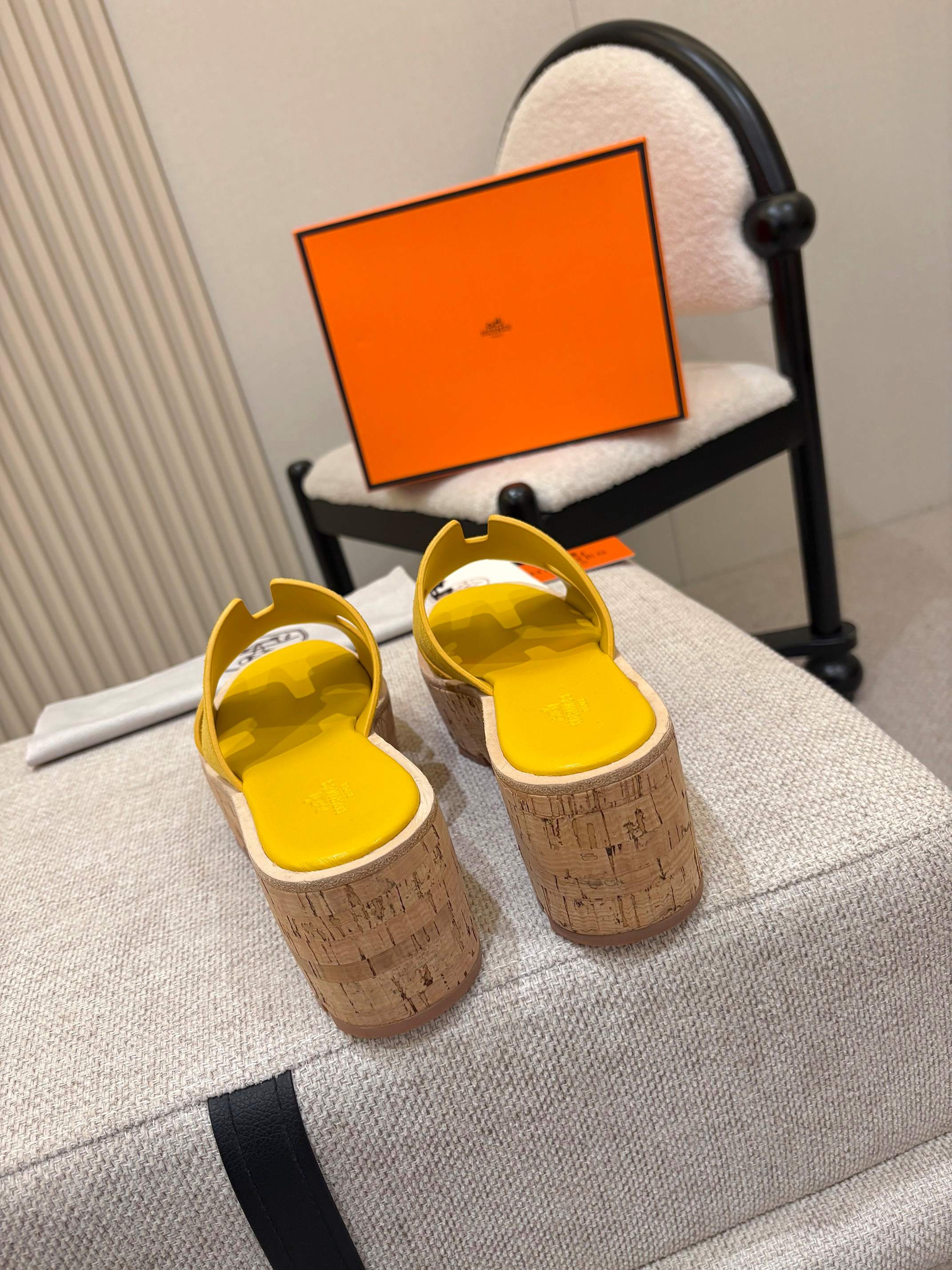 Hermes Slides