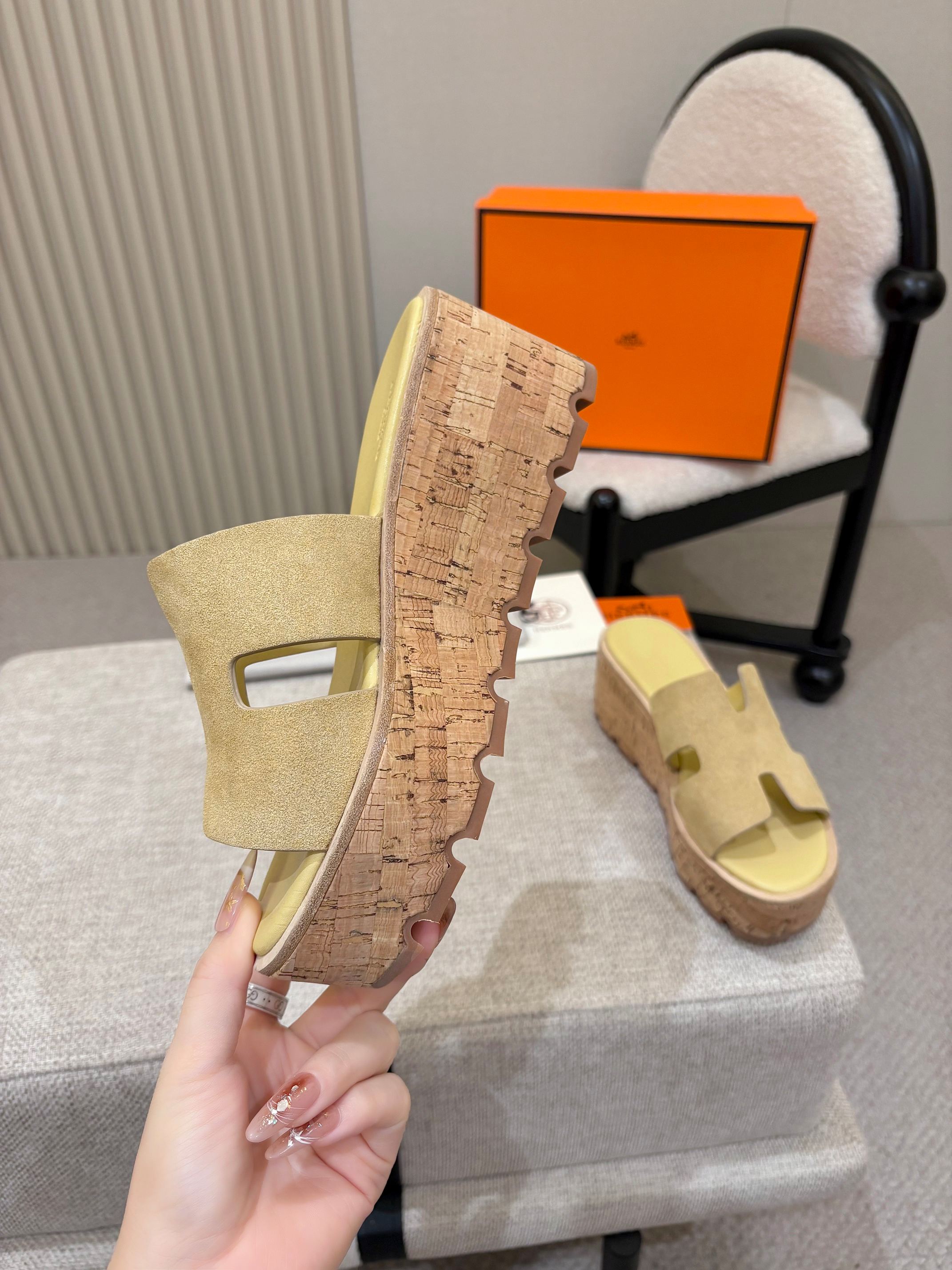 Hermes Slides