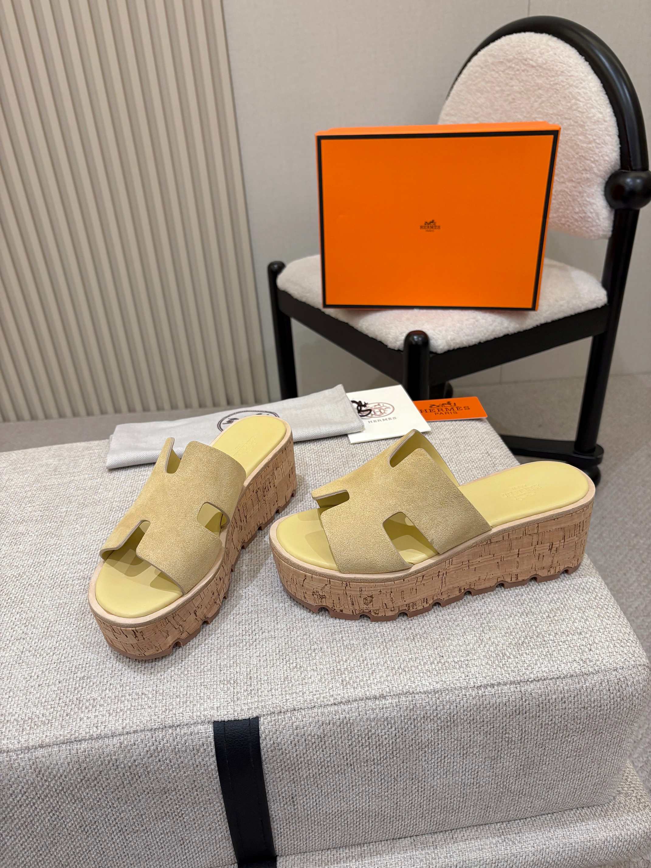 Hermes Slides