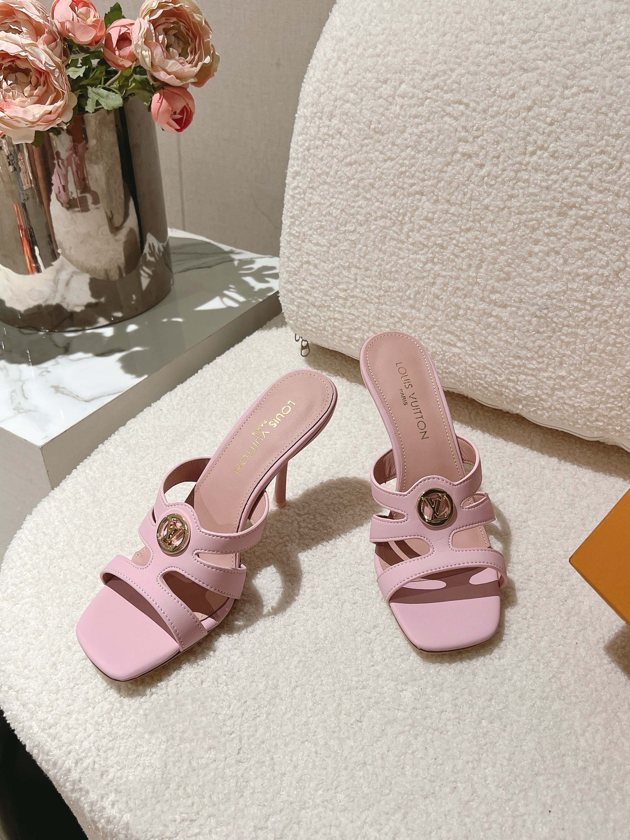 Louis Vuitton Slides