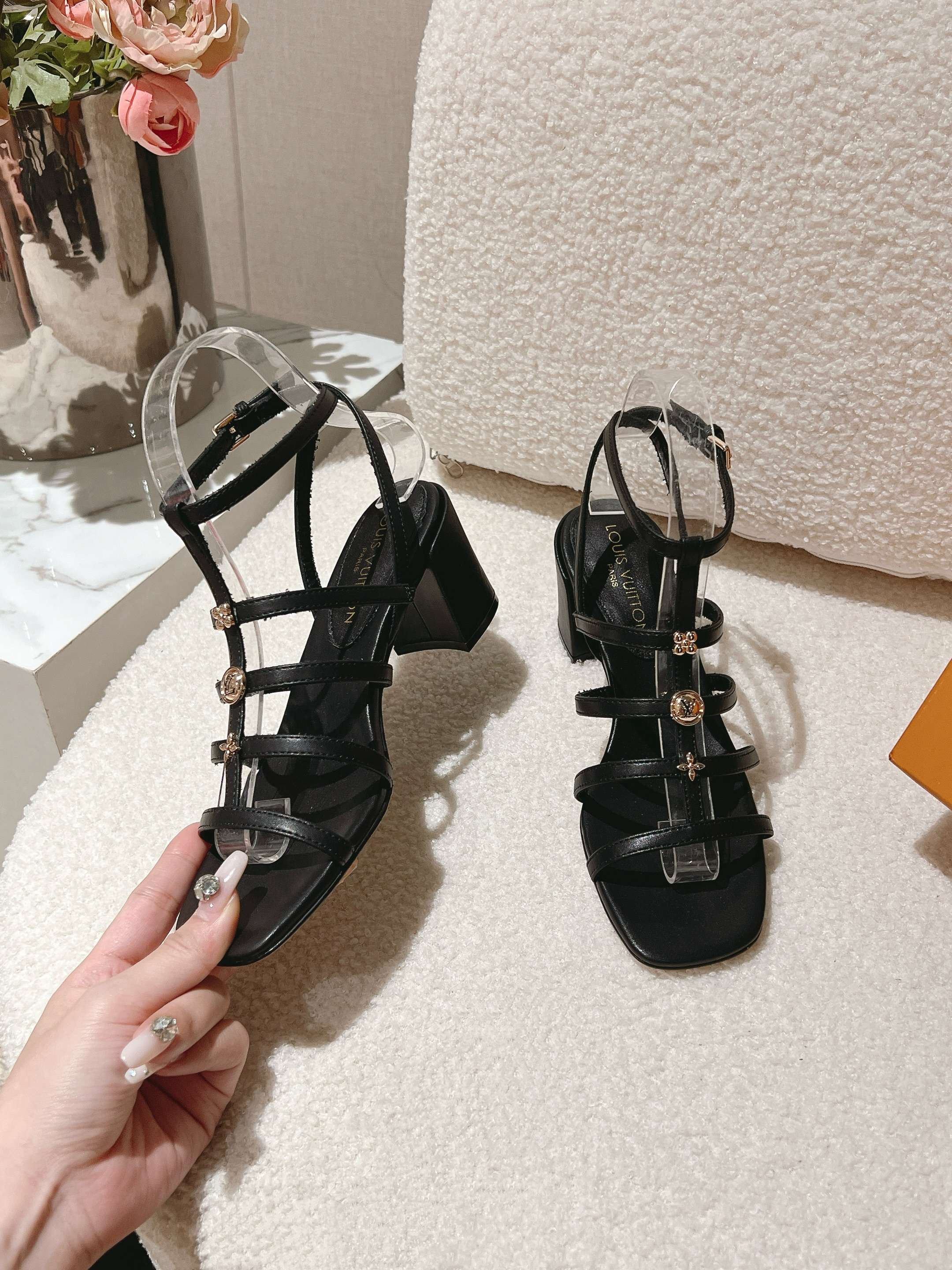 Louis Vuitton Sandals
