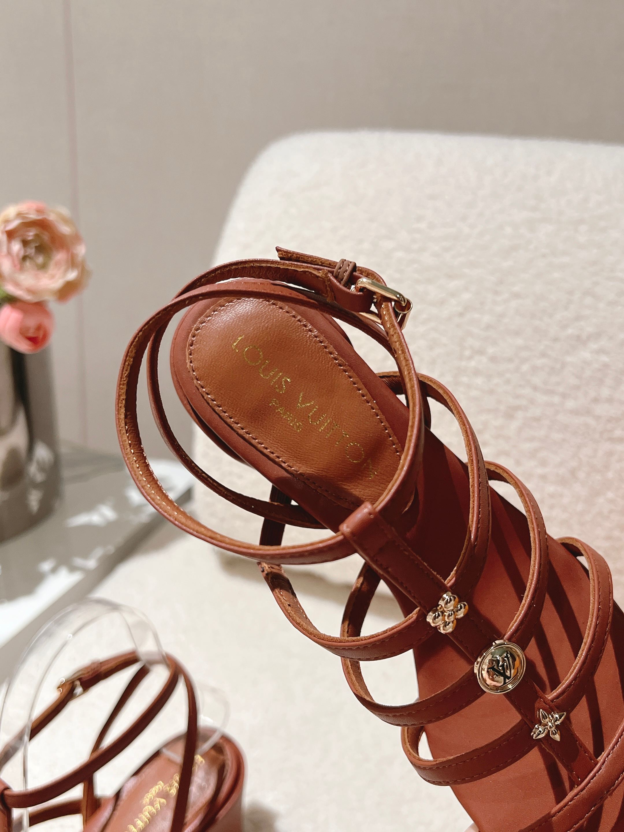 Louis Vuitton Sandals