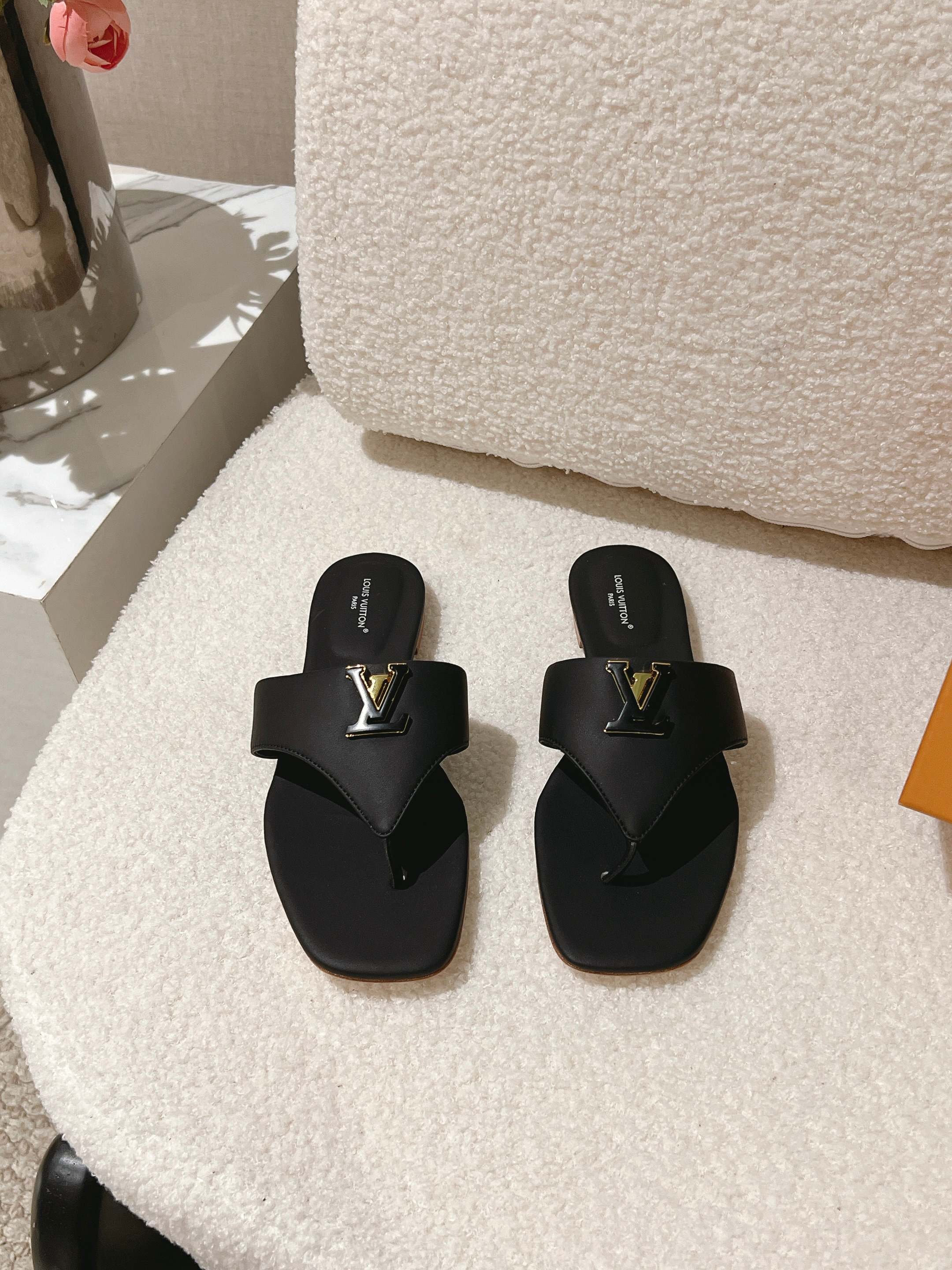 Louis Vuitton Slides
