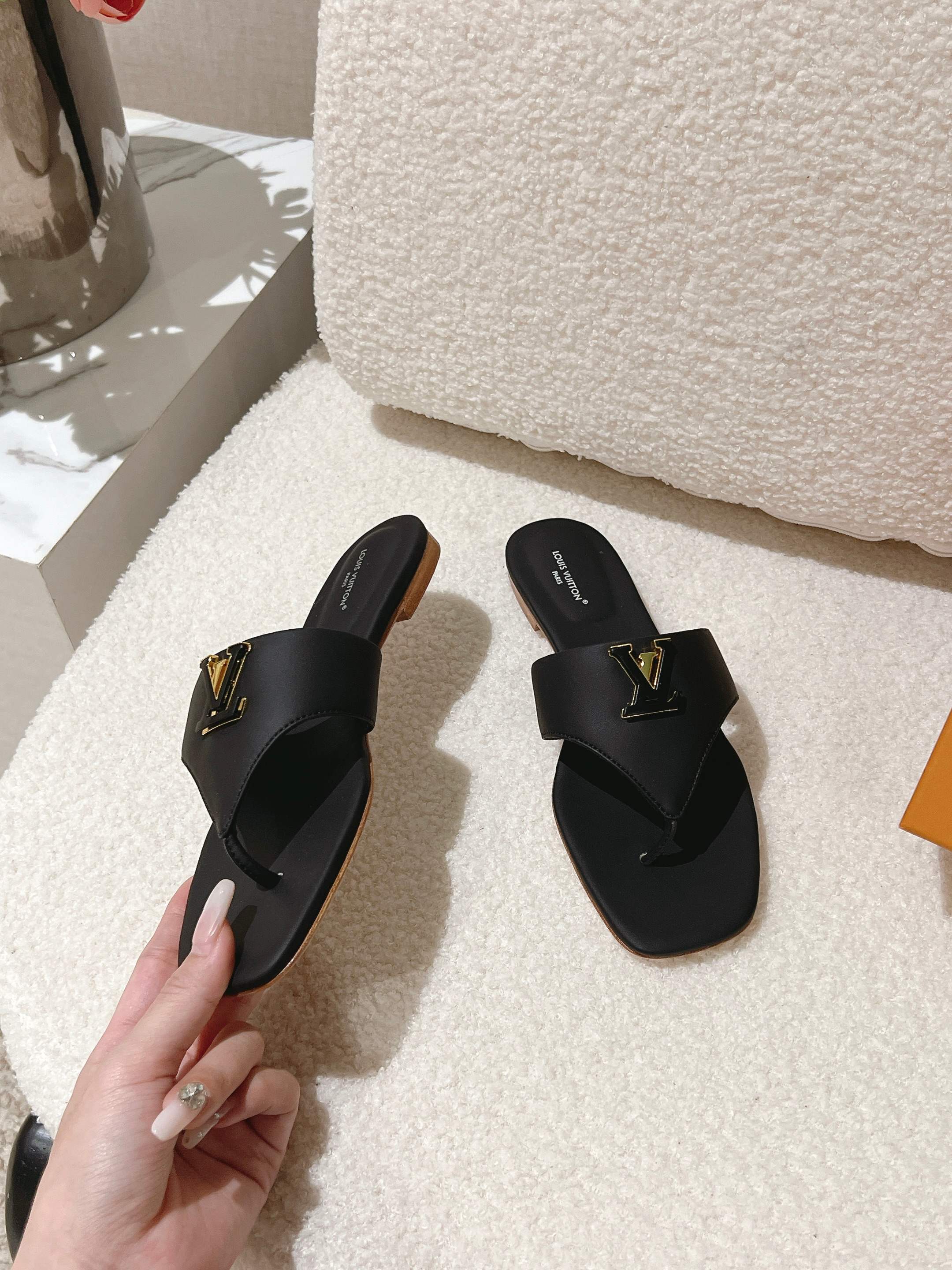 Louis Vuitton Slides