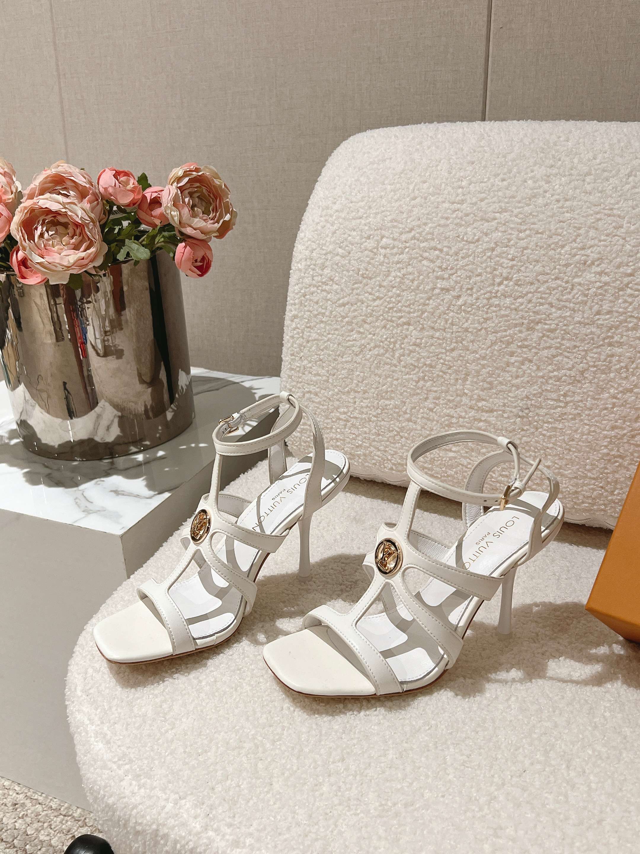 Louis Vuitton Sandals