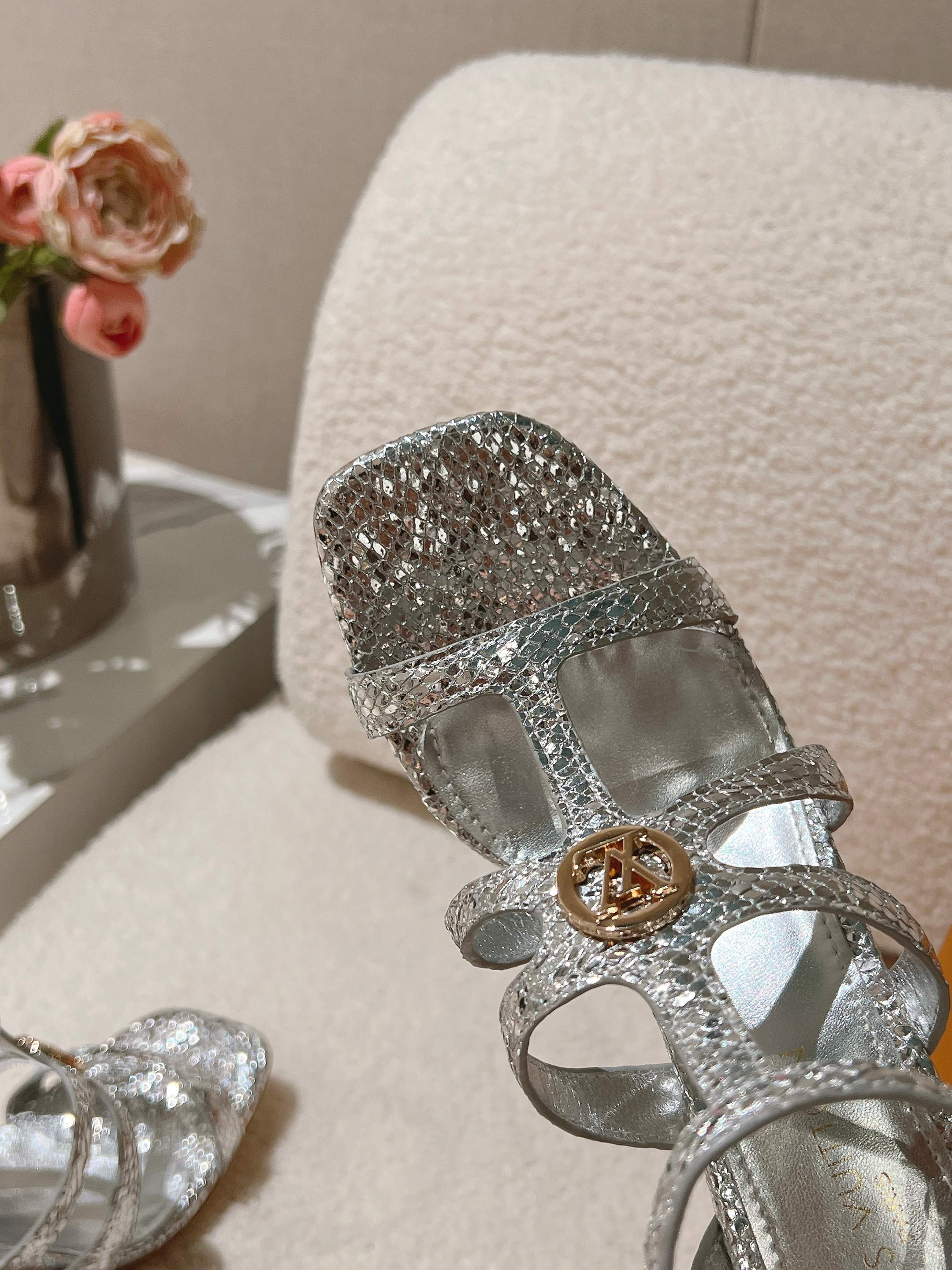 Louis Vuitton Sandals