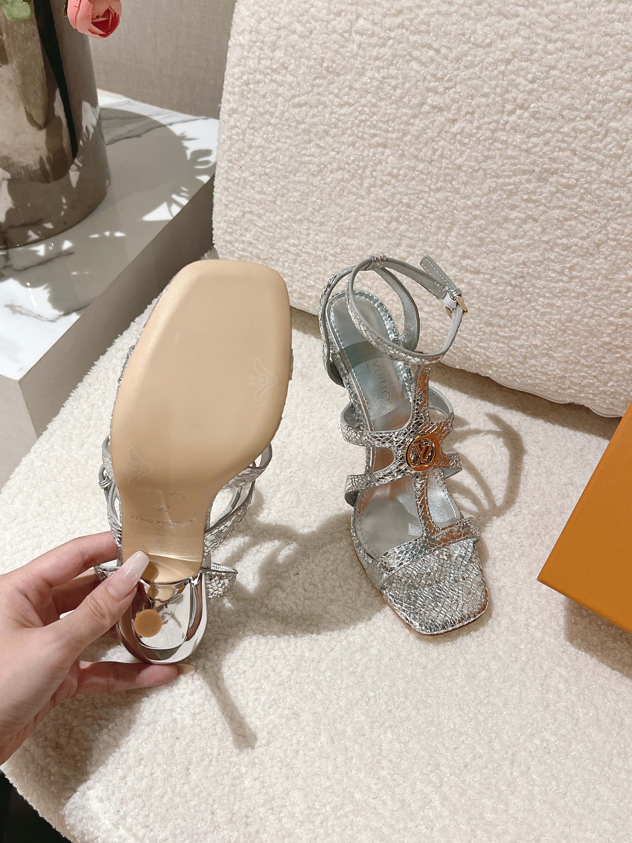 Louis Vuitton Sandals