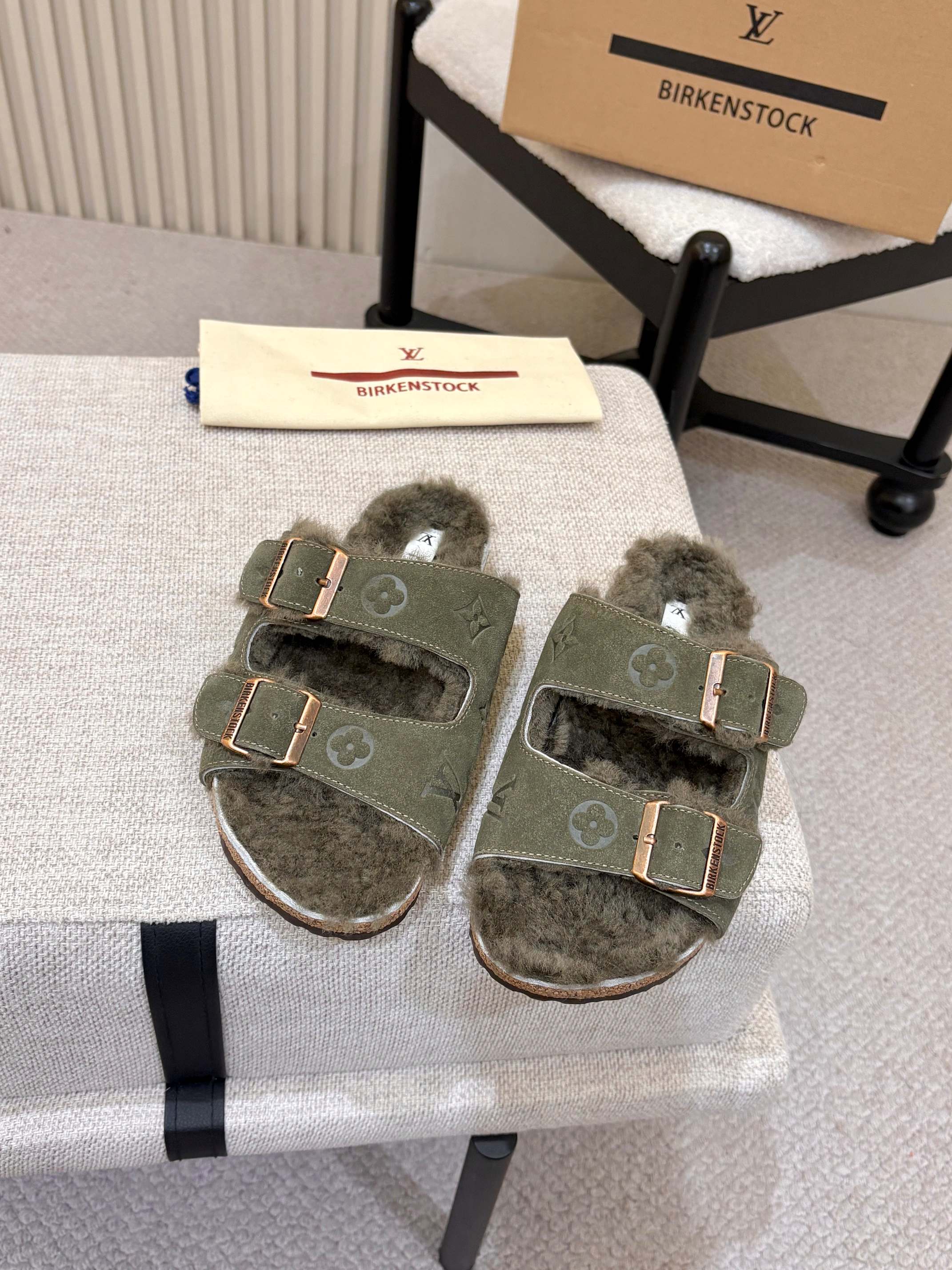 Louis Vuitton Slides