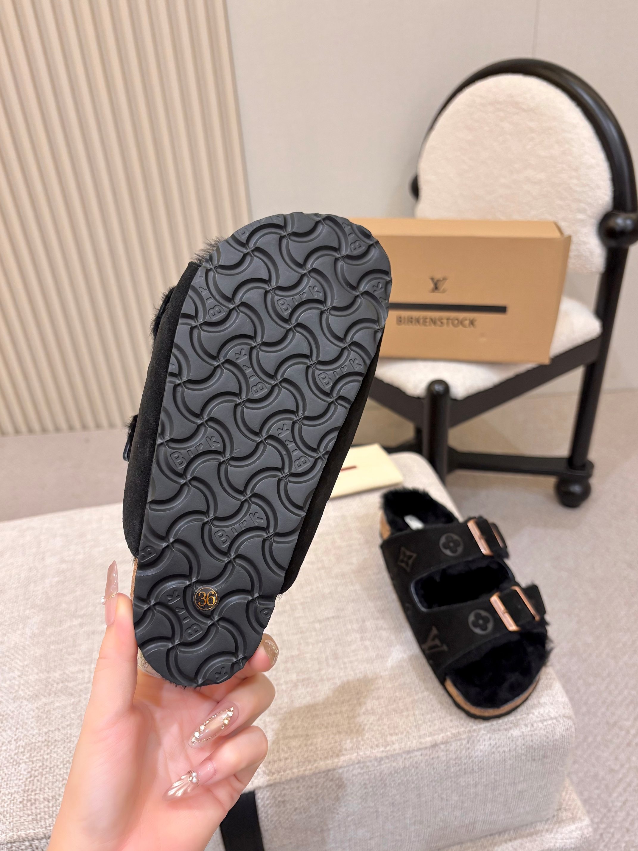 Louis Vuitton Slides