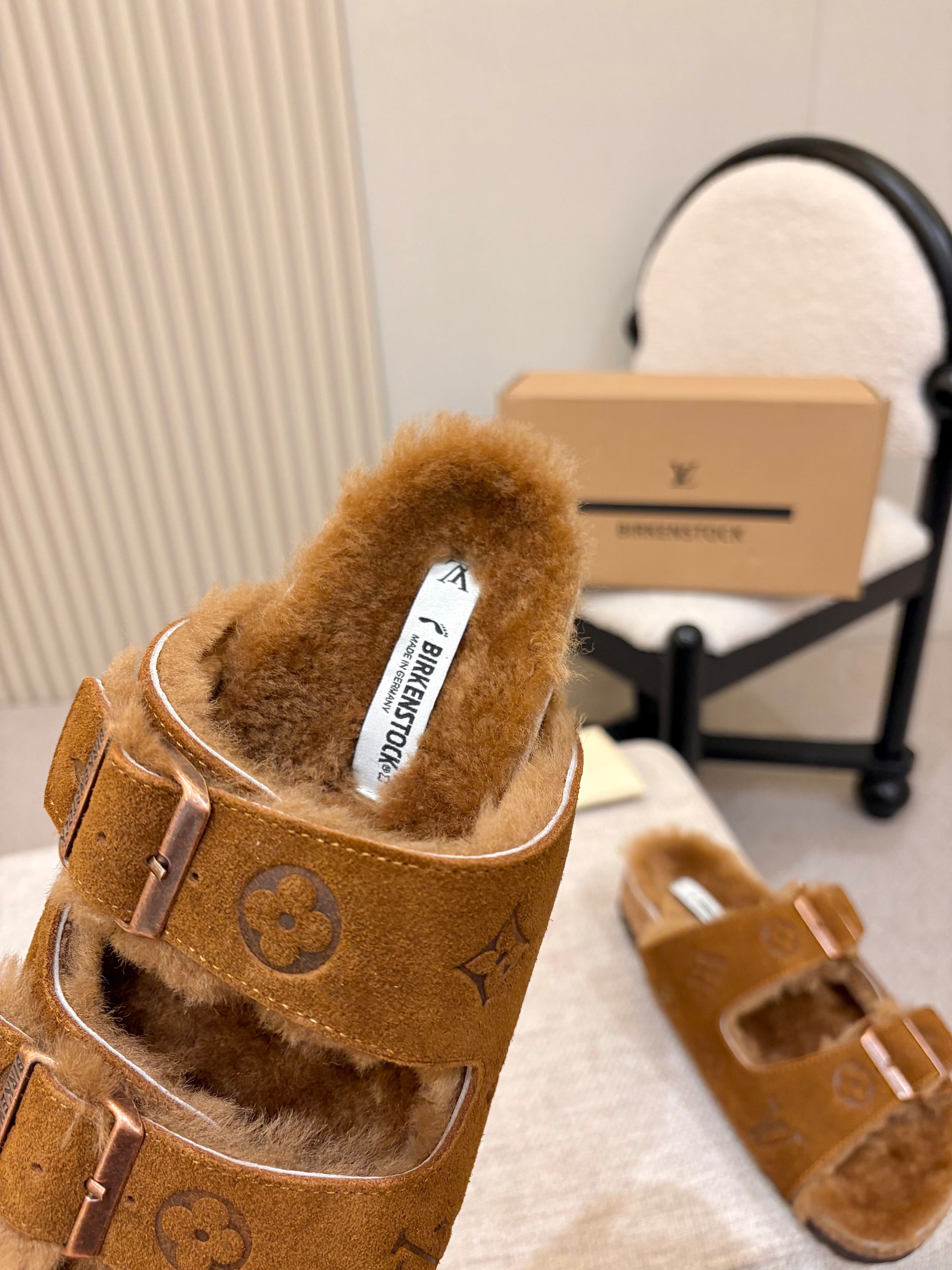 Louis Vuitton Slides