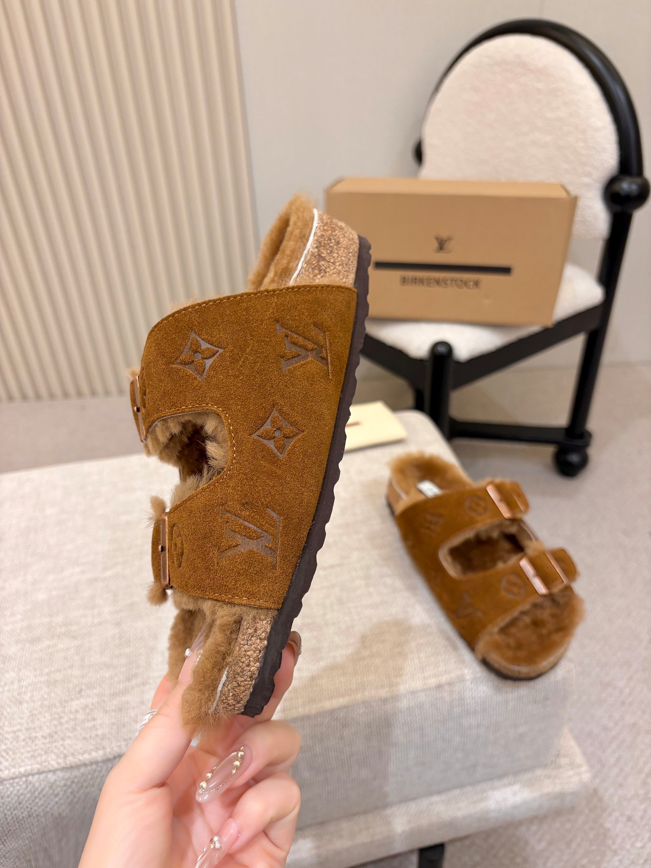 Louis Vuitton Slides