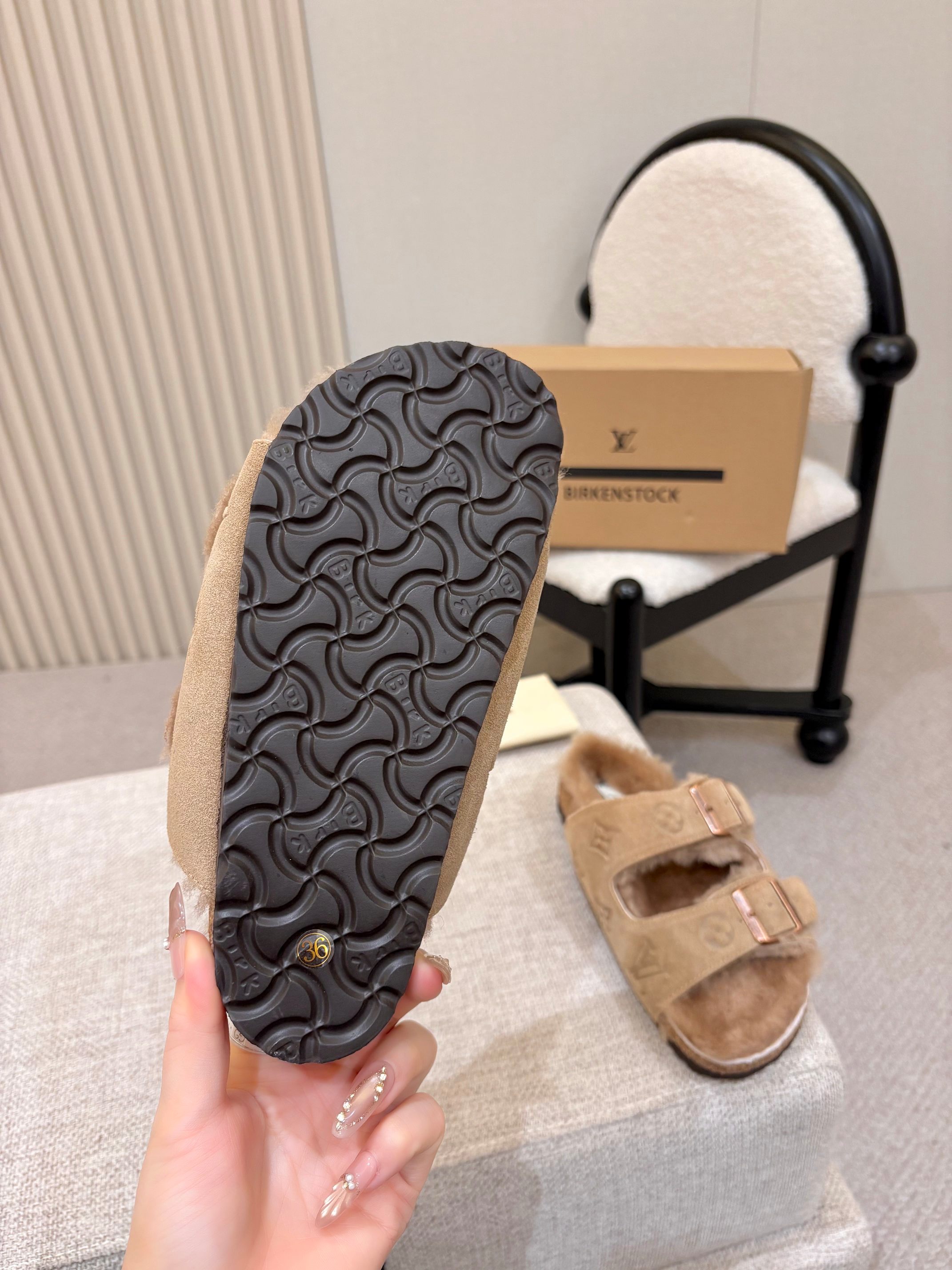 Louis Vuitton Slides