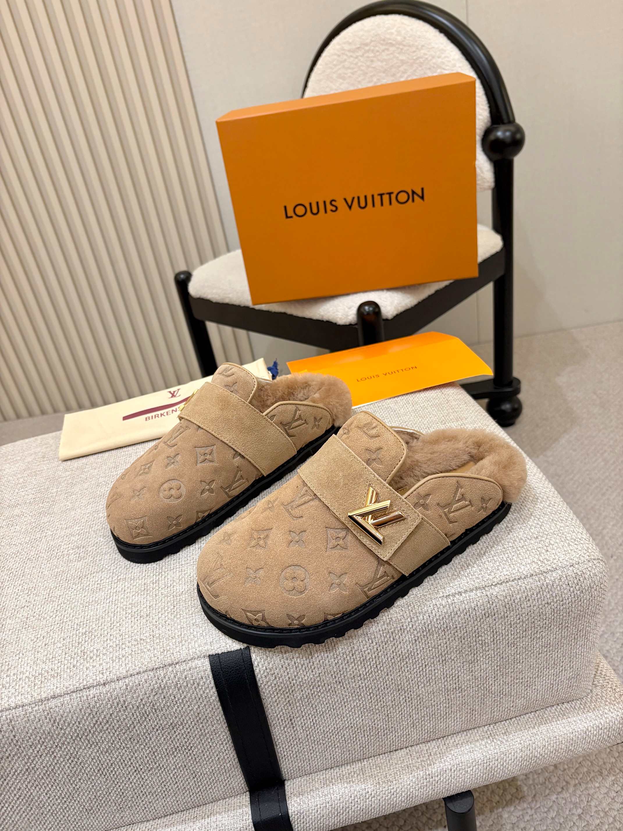 Louis Vuitton Beige Logo Monogram Mules
