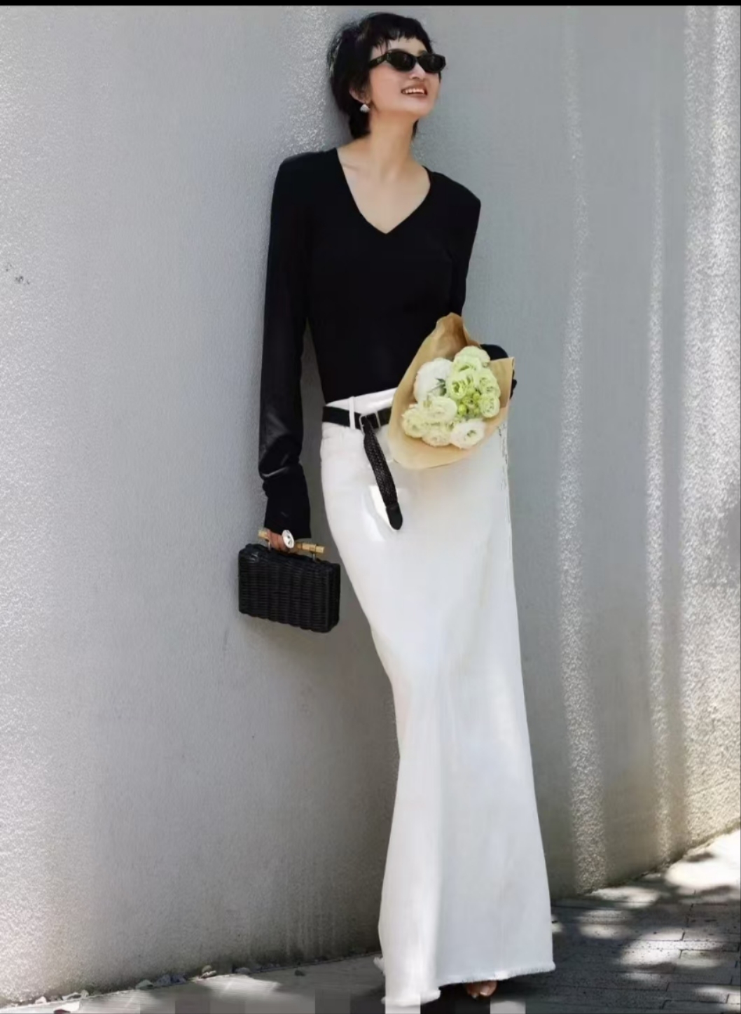 High Quality Women’s Clothes with YSL Grapes: Four-Color Options in Sizes S, M, L, XL - 图片 4