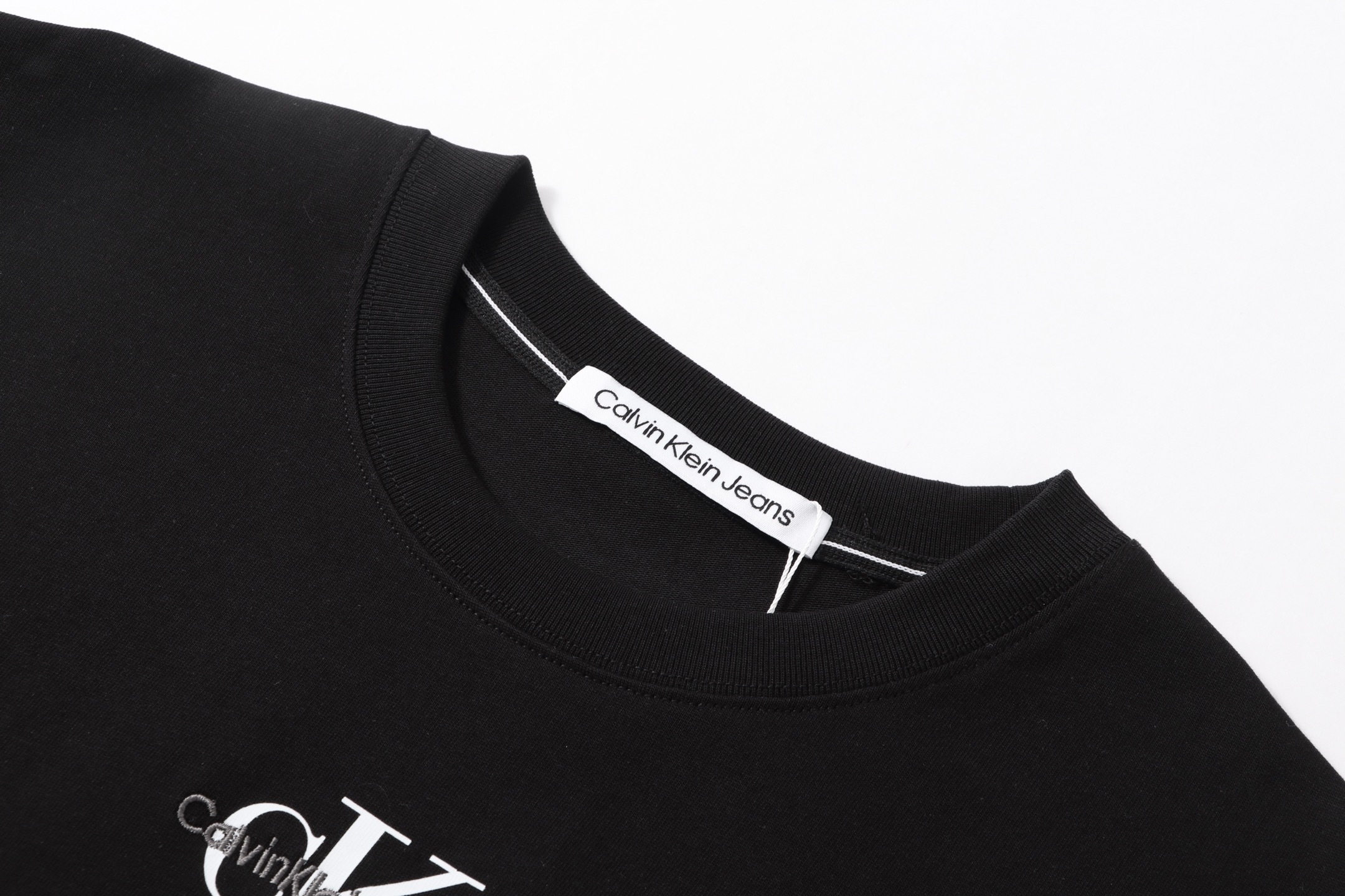 Calvin klein 26ss CK logo 短袖 CKass*春夏款 字母刺绣 印花个性logo Calvin klein 26ss CK logo 短袖 CKass*春夏款 字母刺绣 印花个性logo