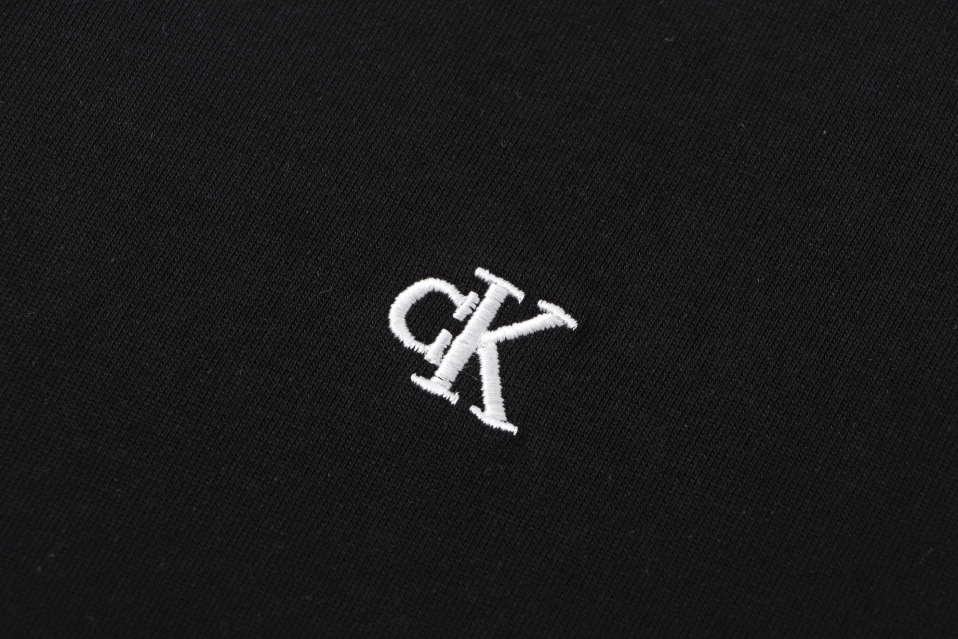 Calvin klein 26ss CK logo 短袖 CKass*春夏款 字母刺绣 个性logo