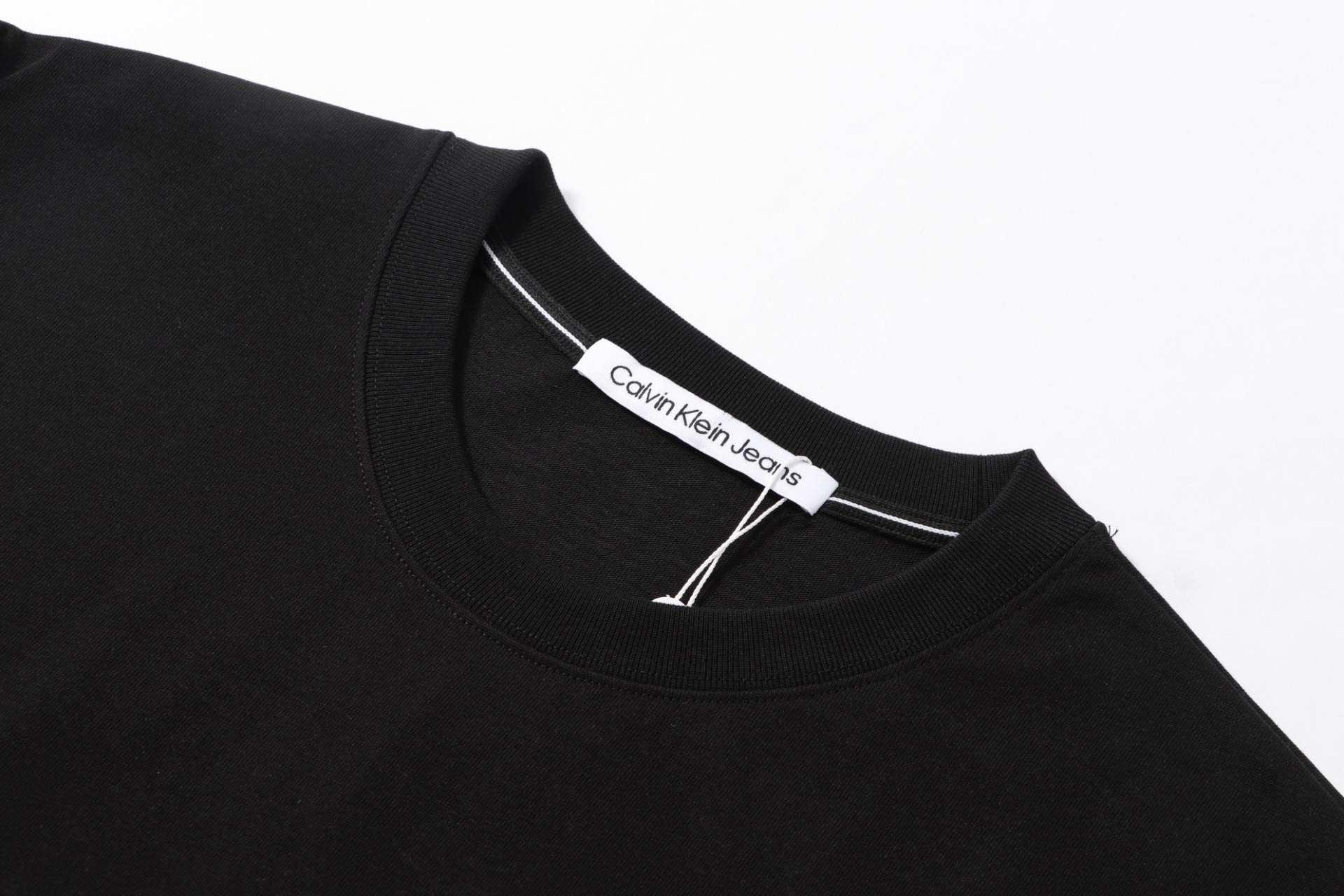 Calvin klein 26ss CK logo 短袖 CKass*春夏款 字母刺绣 个性logo