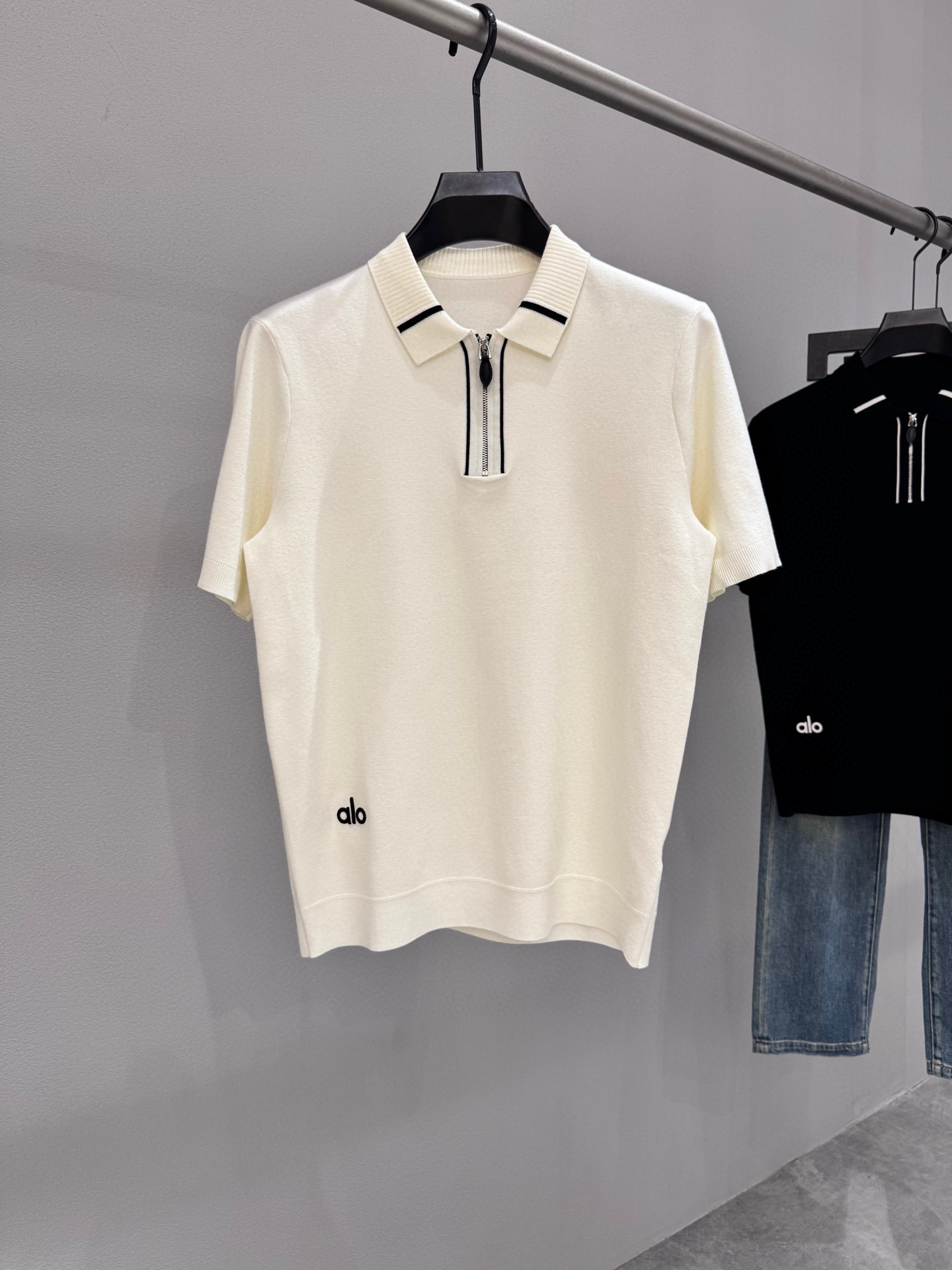 Alo Men's Knit Short Sleeve Polo Shirt - Breathable & Comfortable 4 i1757157751765 9639 0 3