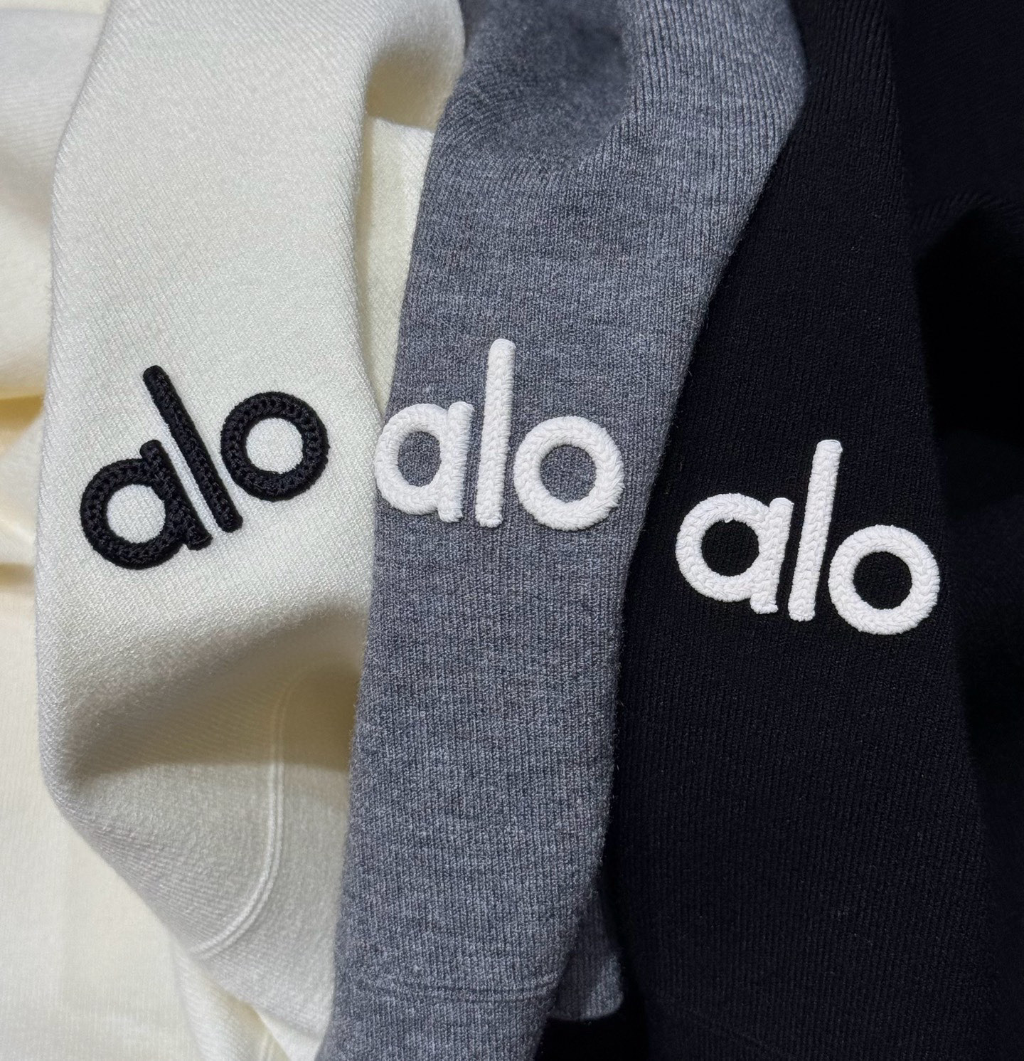 Alo Men's Knit Short Sleeve Polo Shirt - Breathable & Comfortable 7 i1757157753562 1466 0 6