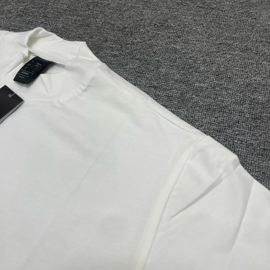 Adidas Basketball T-shirt: High-Quality Design, Comfortable Fit, Iconic Logo, Multiple Sizes and Colors - 图片 5