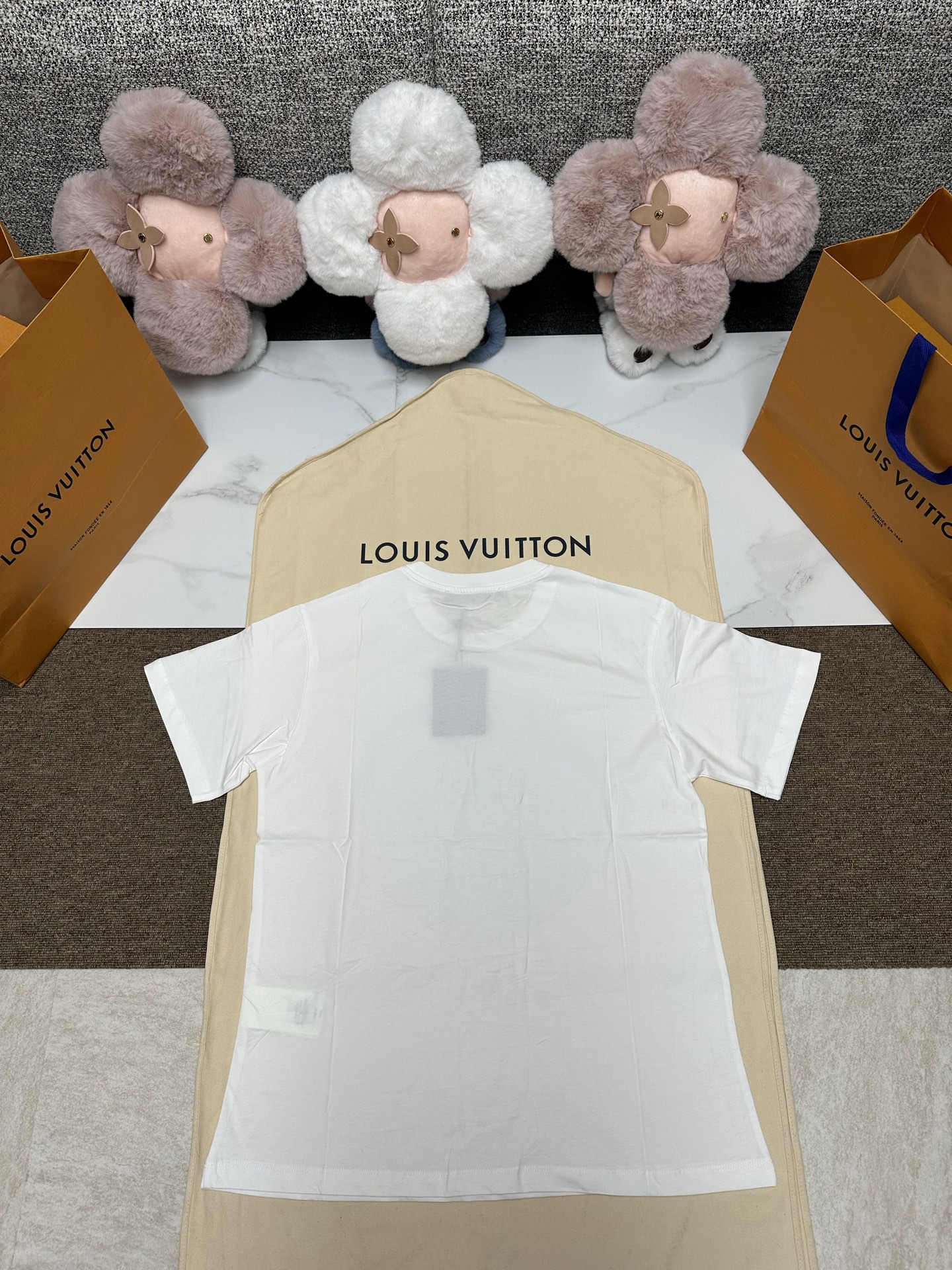 Louis Vuitton Crew Neck T-Shirt with Grace Coddington Travel Print 3 i1760105715698 8184 0 1