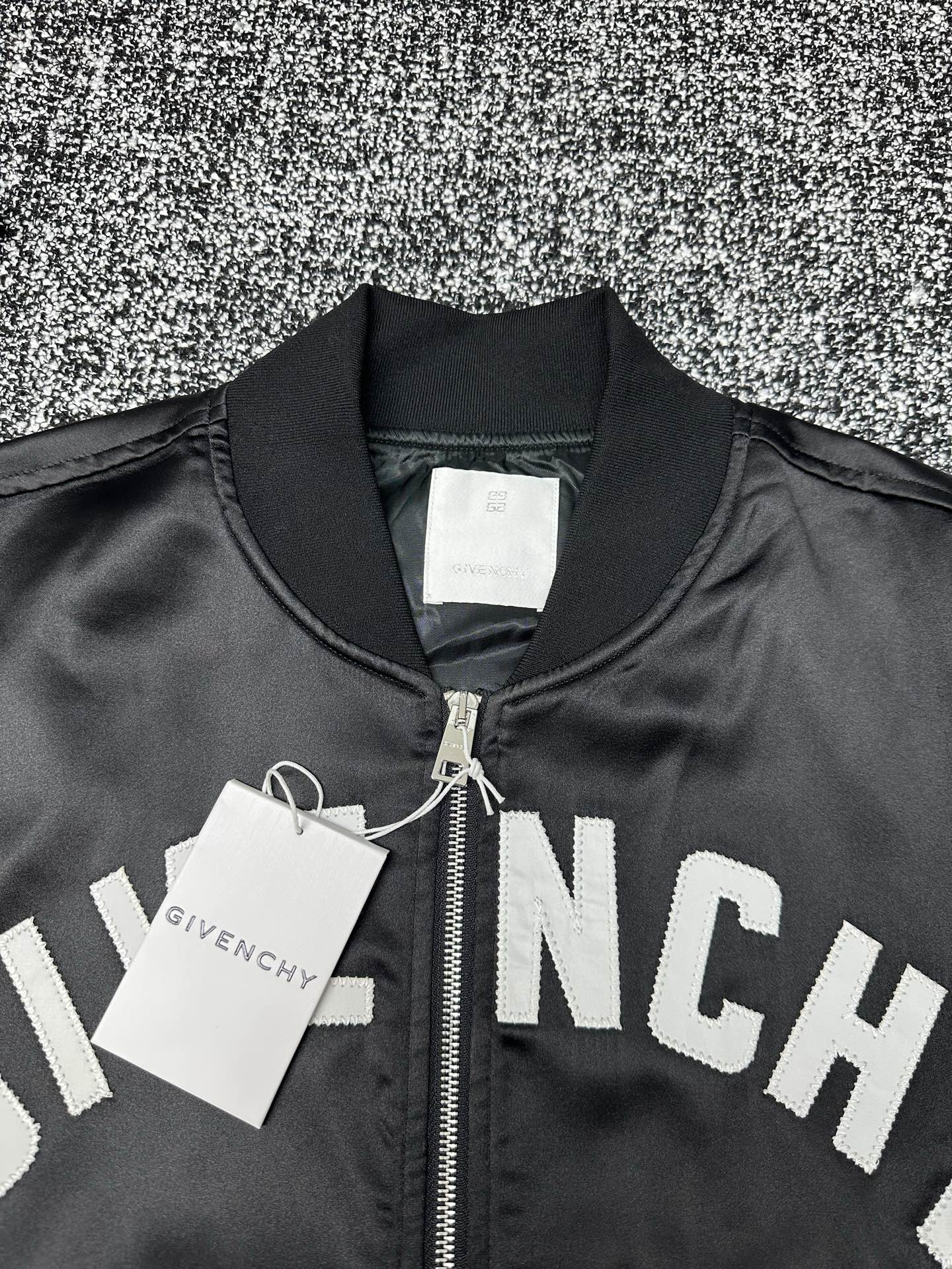 Givenchy Paris Logo Zip-Up Ribbed Aviator Jacket Blouson Coat Outwear 4 i1760188965978 5504 0 2