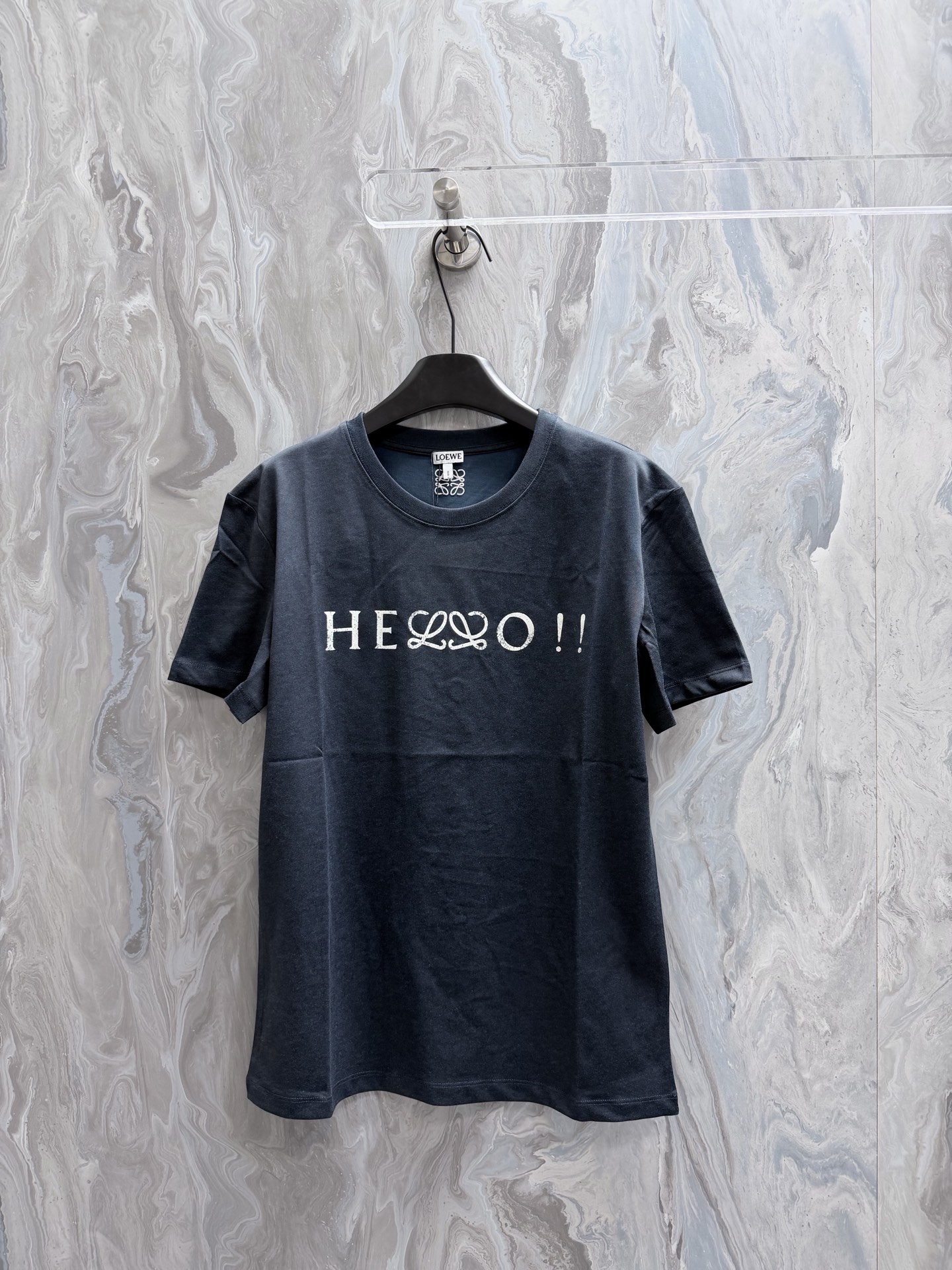 @105L0ewe 26 Nueva colección primavera-verano, camiseta de manga corta de algodón mezclado con estampado de letras, hom…