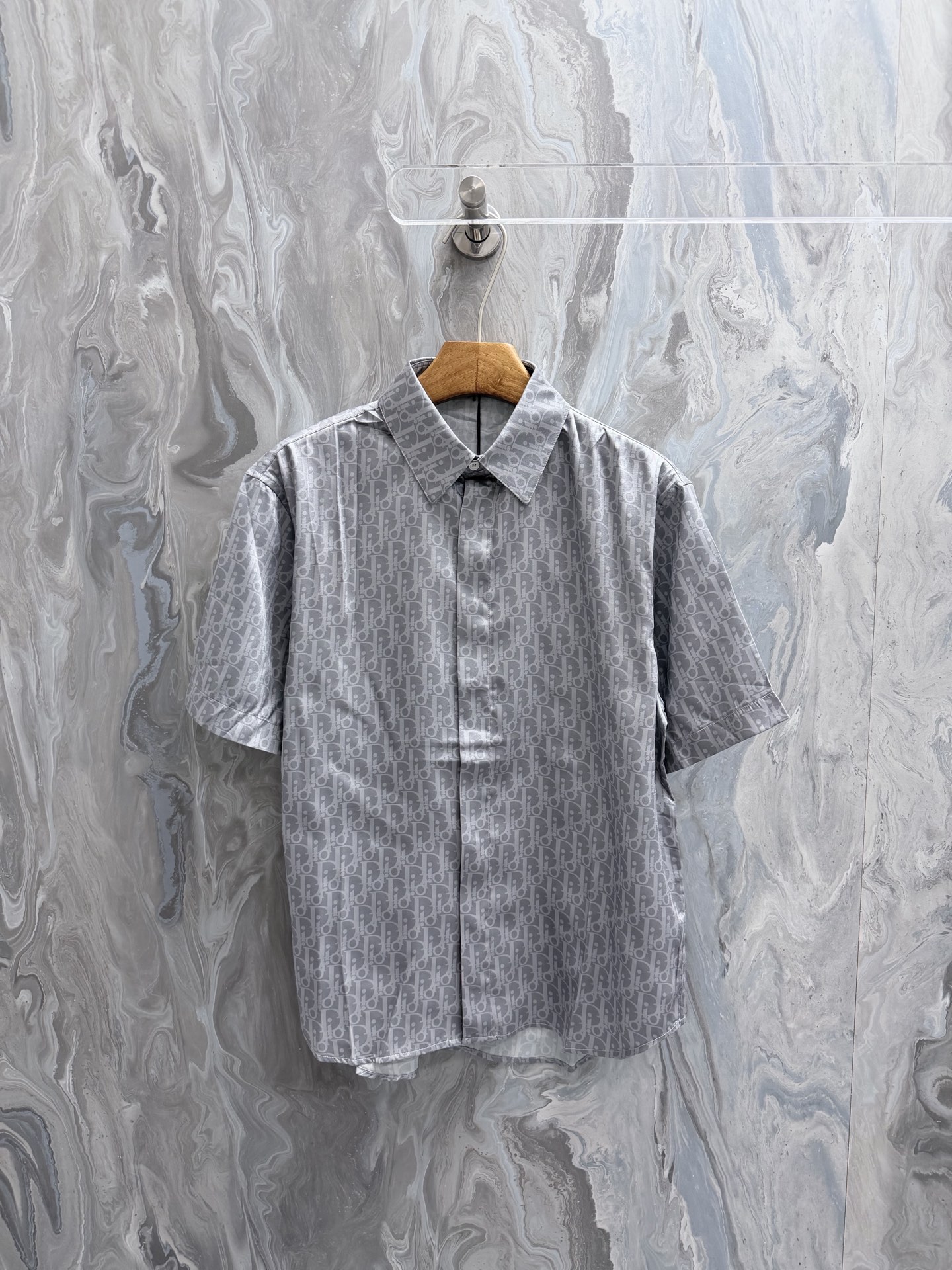 @145Di0r 26 Nueva camisa de manga corta de sarga de seda estampada para hombre, ¡versión alta! Tamaño: 39.40.41.42.