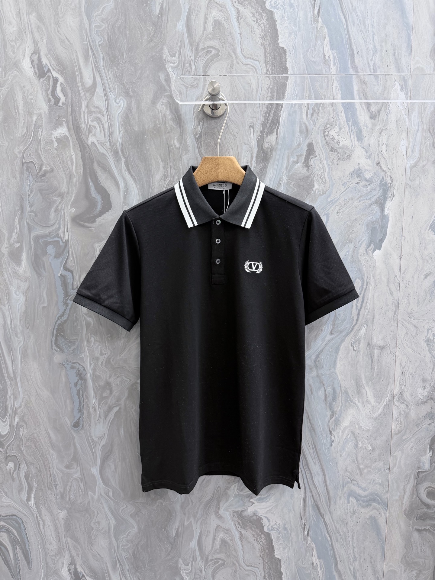 @150VALENTINO 26新款春夏系列纯色方领刺绣纽扣POLO衫，高版本。 Size：S.M.L.XL.XXL.