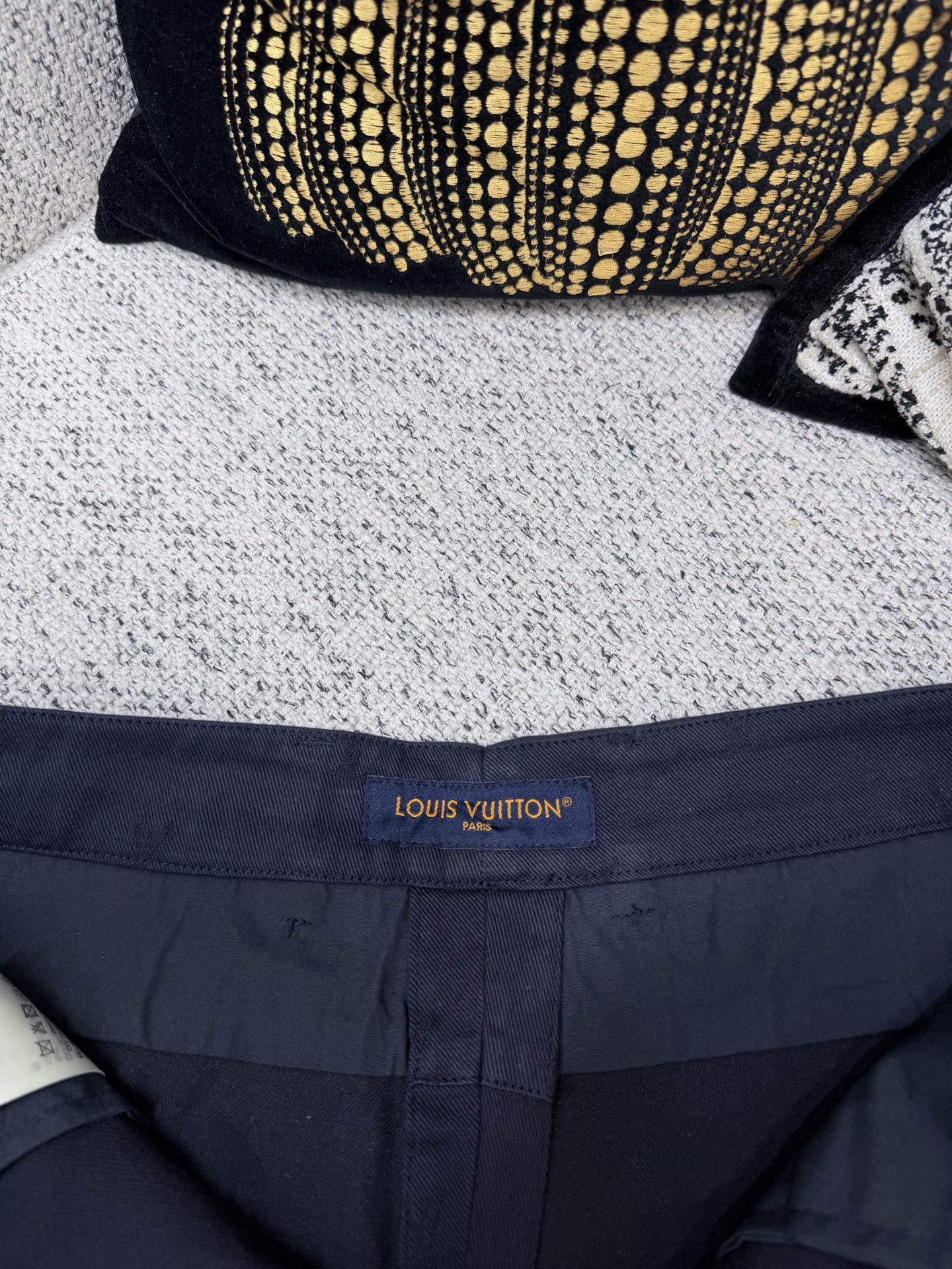 루이비통 26SS 남성 반바지 131760 Louis Vuitton Shorts 썸네일 이미지