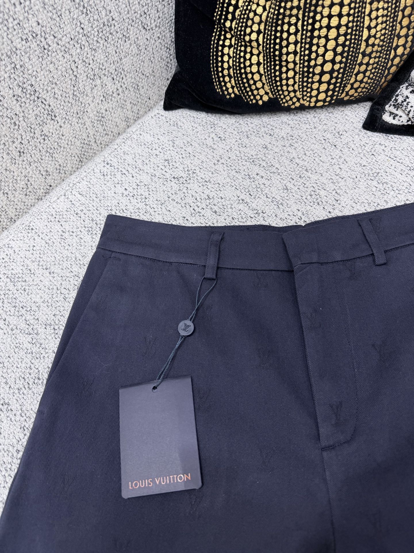 루이비통 26SS 남성 반바지 131760 Louis Vuitton Shorts 썸네일 이미지