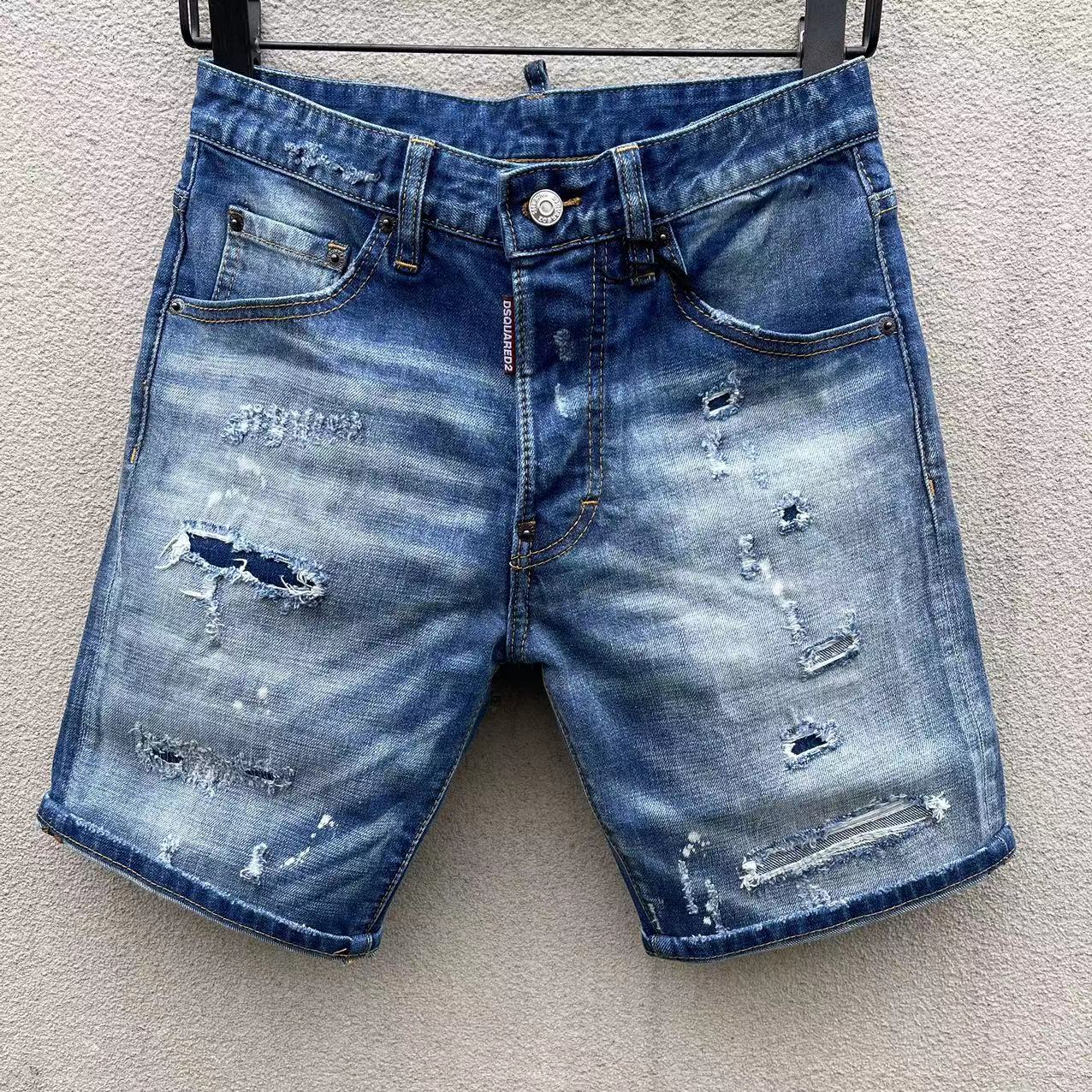 What is a 1:1 replica
 Dsquared2 Clothing Jeans Shorts