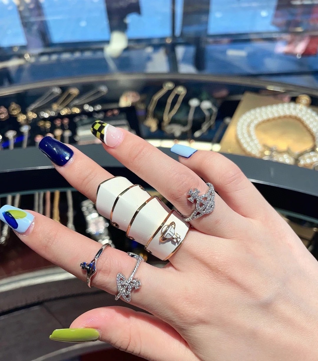 Vivienne Westwood 西太后满钻星球戒指
