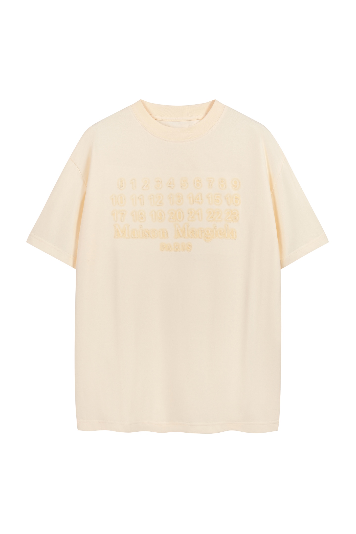 In stock all sizes ❤️‍🔥❤️‍🔥 8091#M6 embroidered digital logo short sleeve t-shirt, gray, beige, sizes 46, 48, 50, 52,…