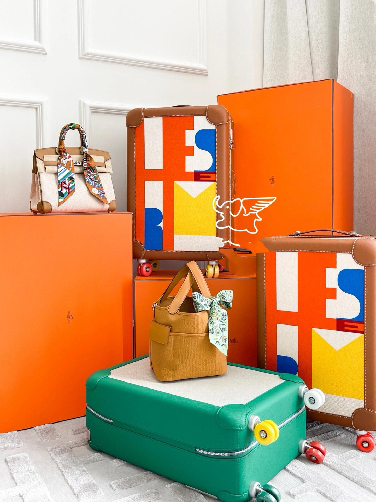 R.M.S. Elmar S. Travel Vans and Pull Boxes: Enhance Your Journey with Style - 图片 3