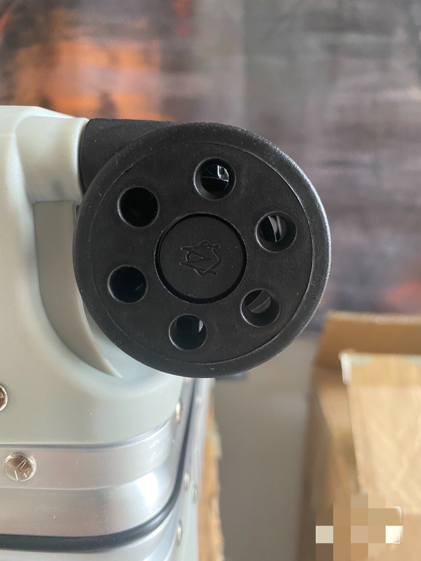 Japanese Globe Aluminum Magnesium Alloy Suitcase with Silent Wheels and TSA Lock - 图片 7