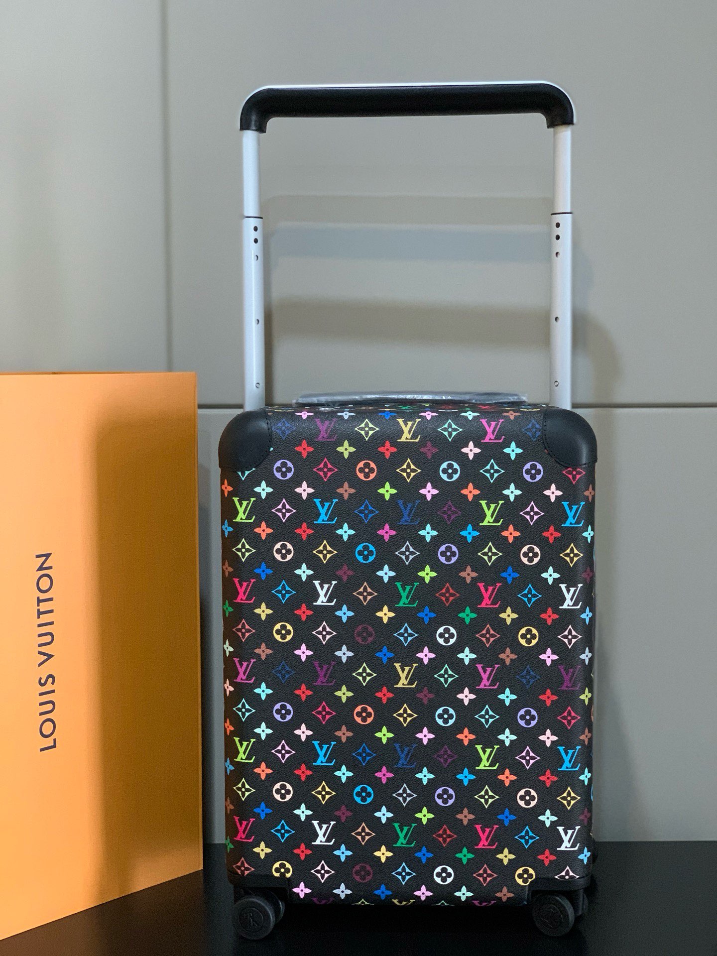 Ass Louis V.D. Horizon Four-Wheel Pole Box: Premium Features and Beautiful Price - 图片 6