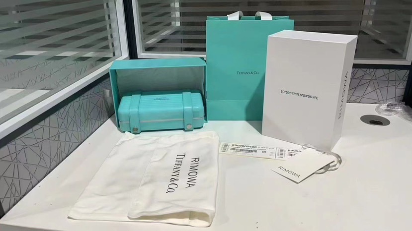 RIMOWA Zmova Tiffany. We’ll take the jewelry box. Dimensions: 20*11*6 cm - 图片 6
