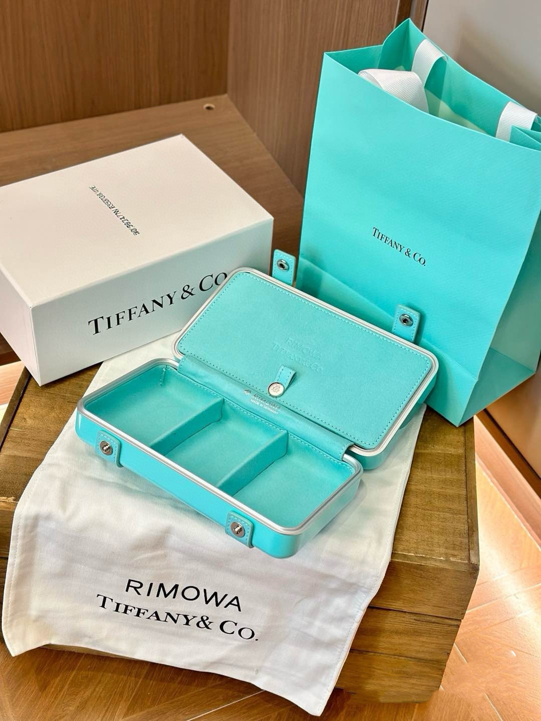 RIMOWA Zmova Tiffany. We’ll take the jewelry box. Dimensions: 20*11*6 cm - 图片 4