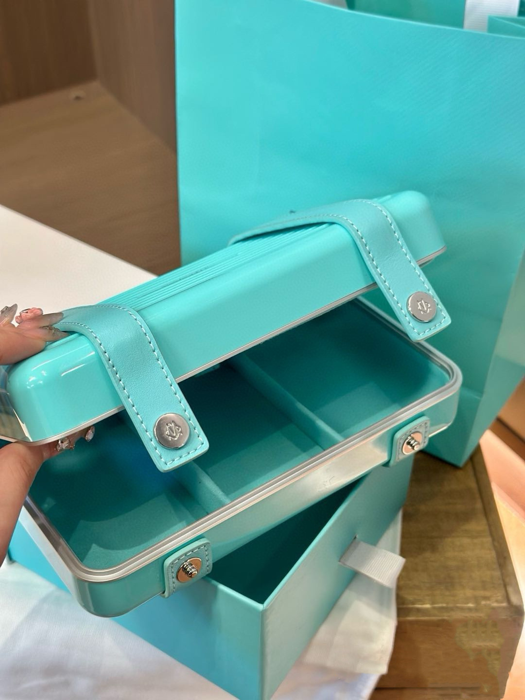 RIMOWA Zmova Tiffany. We’ll take the jewelry box. Dimensions: 20*11*6 cm - 图片 8